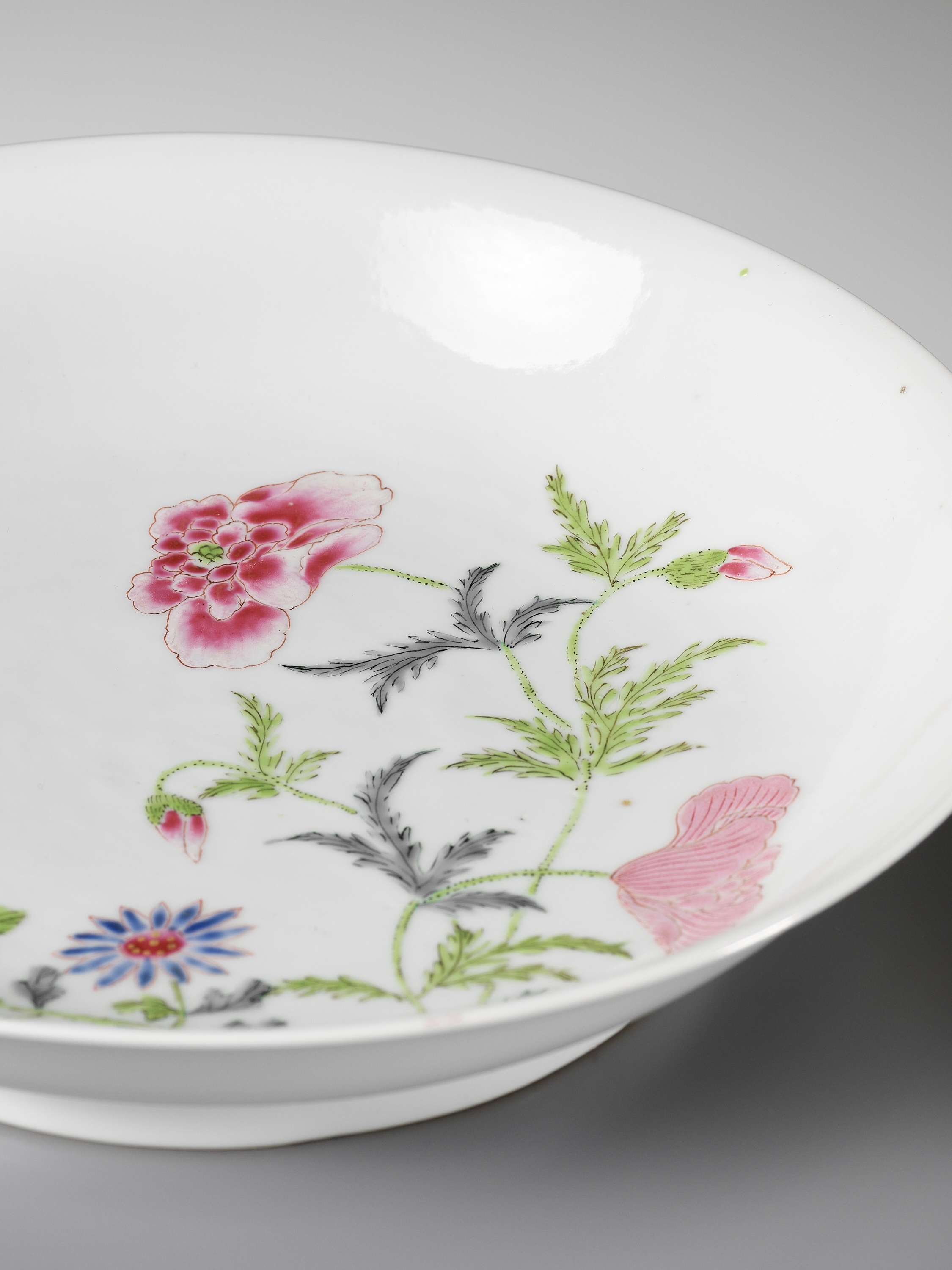 A FAMILLE ROSE 'BUTTERFLY AND FLOWERS' SAUCER DISH, YONGZHENG MARK AND PERIOD - Image 11 of 16