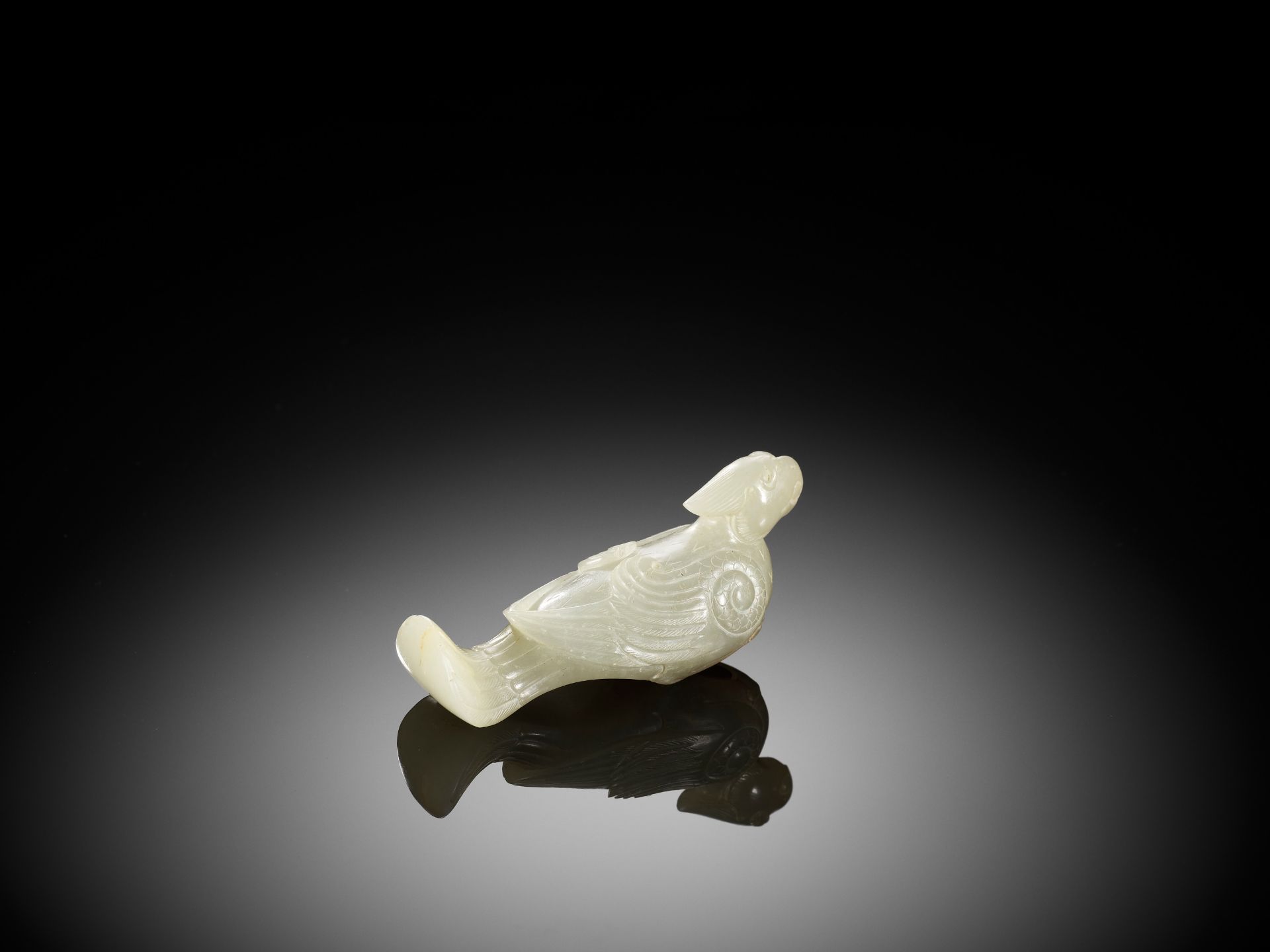 A CELADON JADE 'TURTLEDOVE' FINIAL, JIU, HAN DYNASTY - Bild 7 aus 13