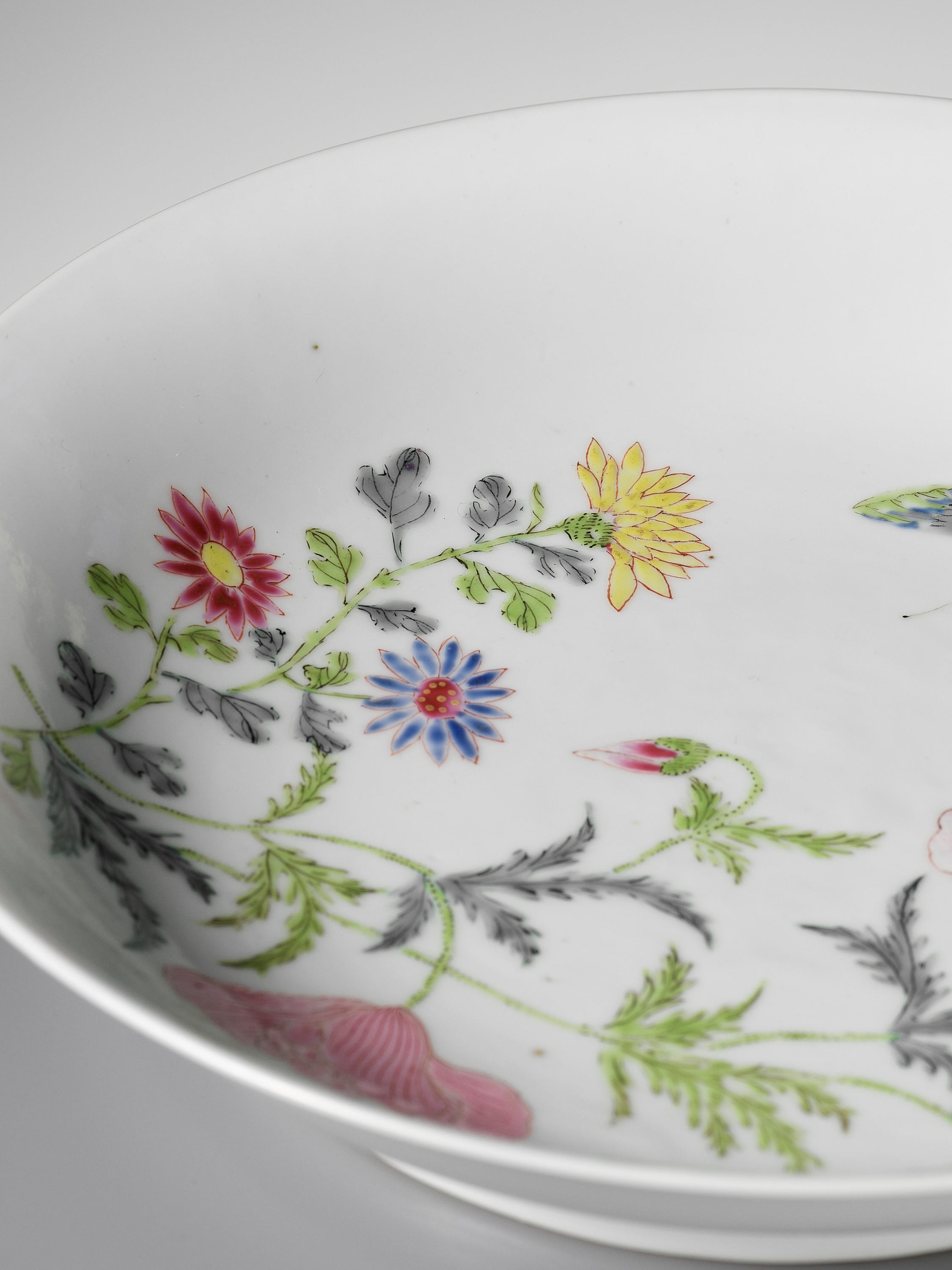 A FAMILLE ROSE 'BUTTERFLY AND FLOWERS' SAUCER DISH, YONGZHENG MARK AND PERIOD - Image 12 of 16