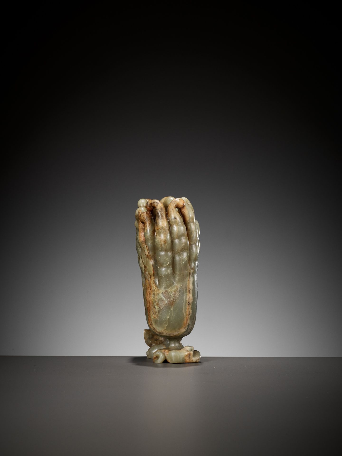 A CELADON AND RUSSET JADE 'FINGER CITRON' VASE, 17TH - 18TH CENTURY - Image 9 of 13