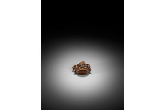 SHUYA: A WOOD NETSUKE OF GAMA SENNIN ON A TOAD - Image 10 of 13