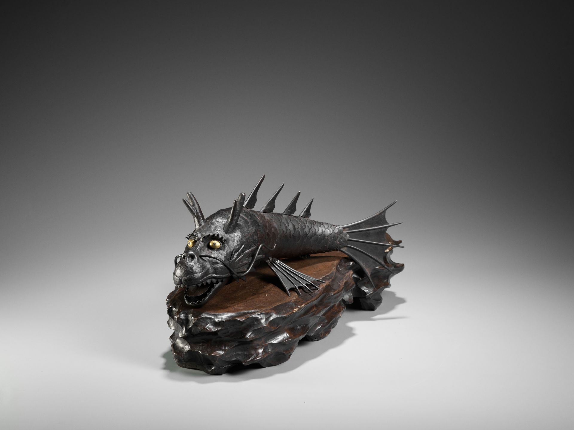 A RARE MYOCHIN SCHOOL IRON ARTICULATED JIZAI OKIMONO OF A SCHACHIHOKO (DRAGON FISH) - Image 12 of 16