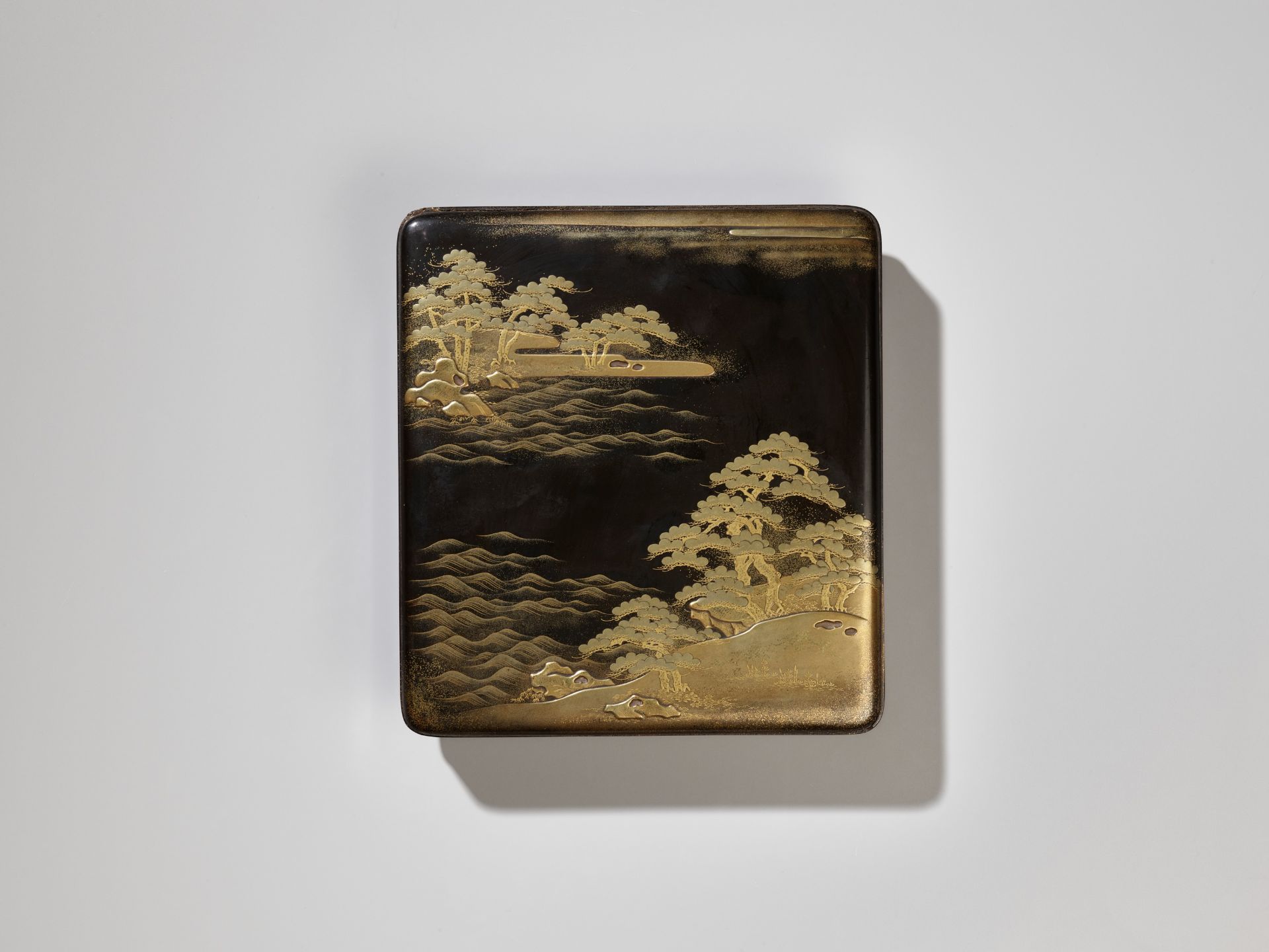 A BLACK AND GOLD LACQUER SUZURIBAKO WITH A SHORELINE LANDSCAPE AND RED-CRESTED CRANES - Image 3 of 15