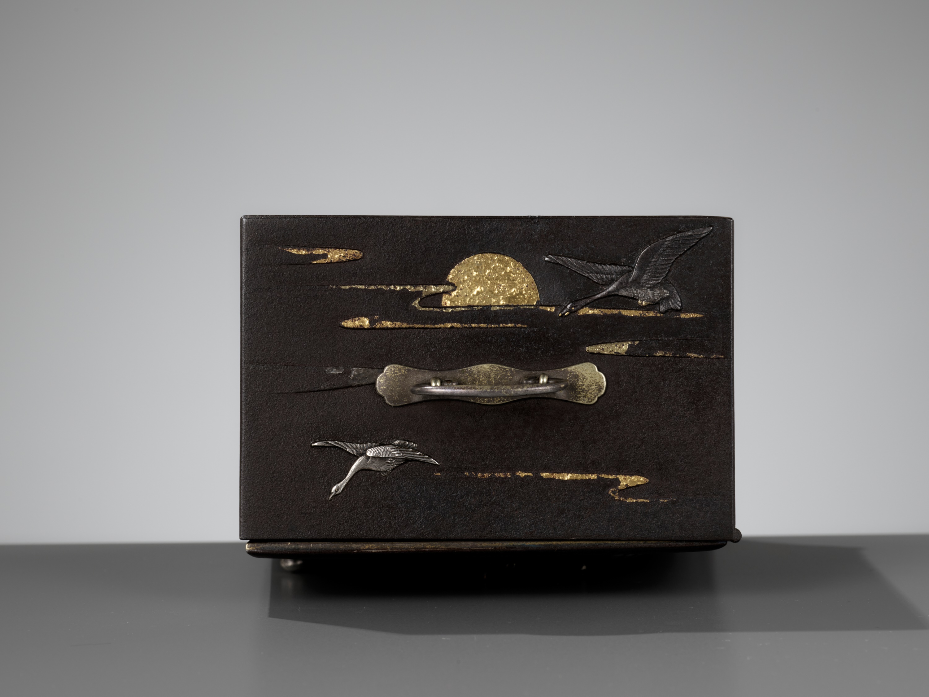 AN EXCEPTIONALLY RARE INLAID IRON MINIATURE KODANSU (CABINET) WITH TURTLES AND CRANES - Image 5 of 12