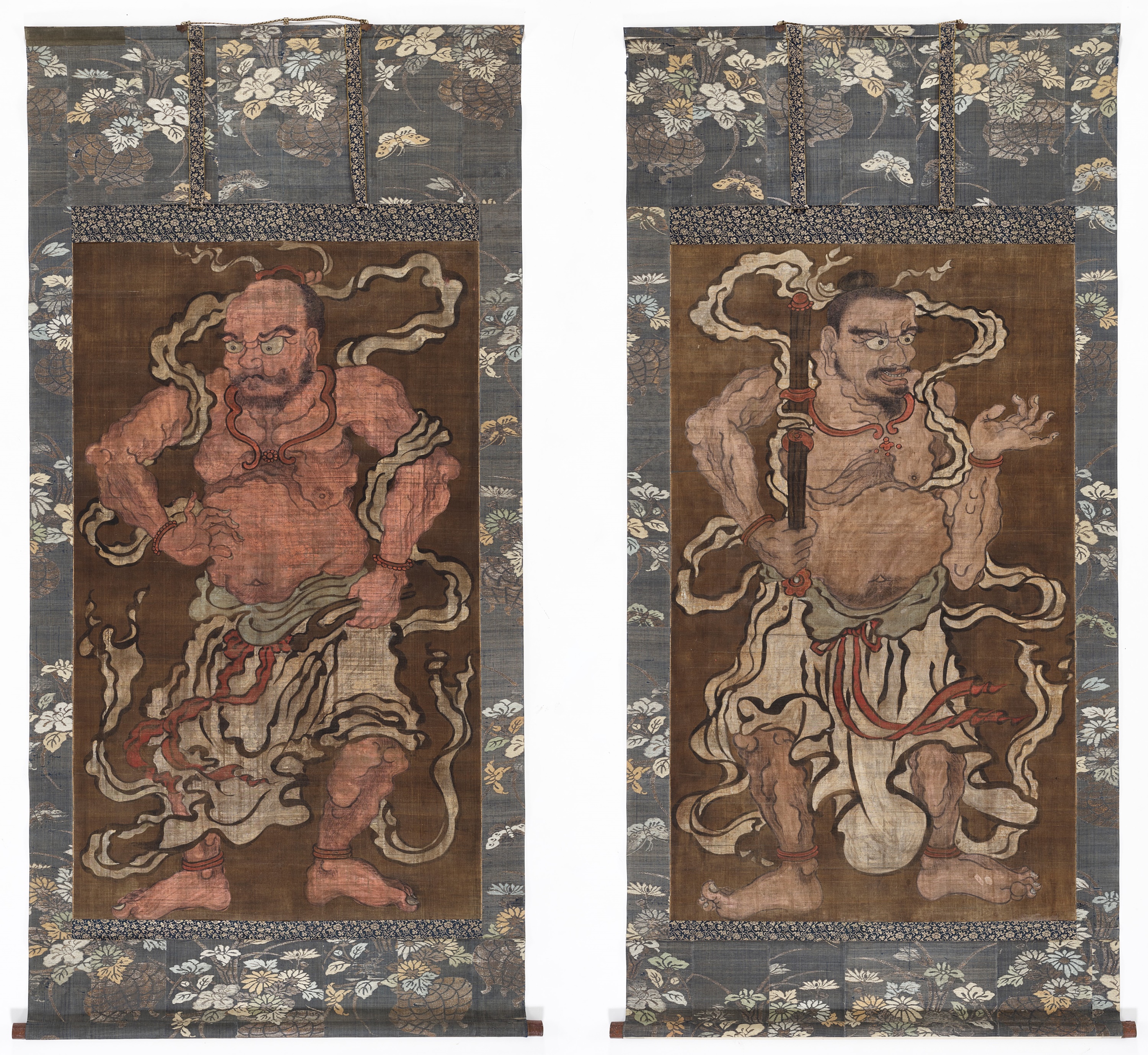 AN IMPRESSIVE PAIR OF LARGE SCROLL PAINTINGS DEPICTING NIO GUARDIANS - Image 2 of 7