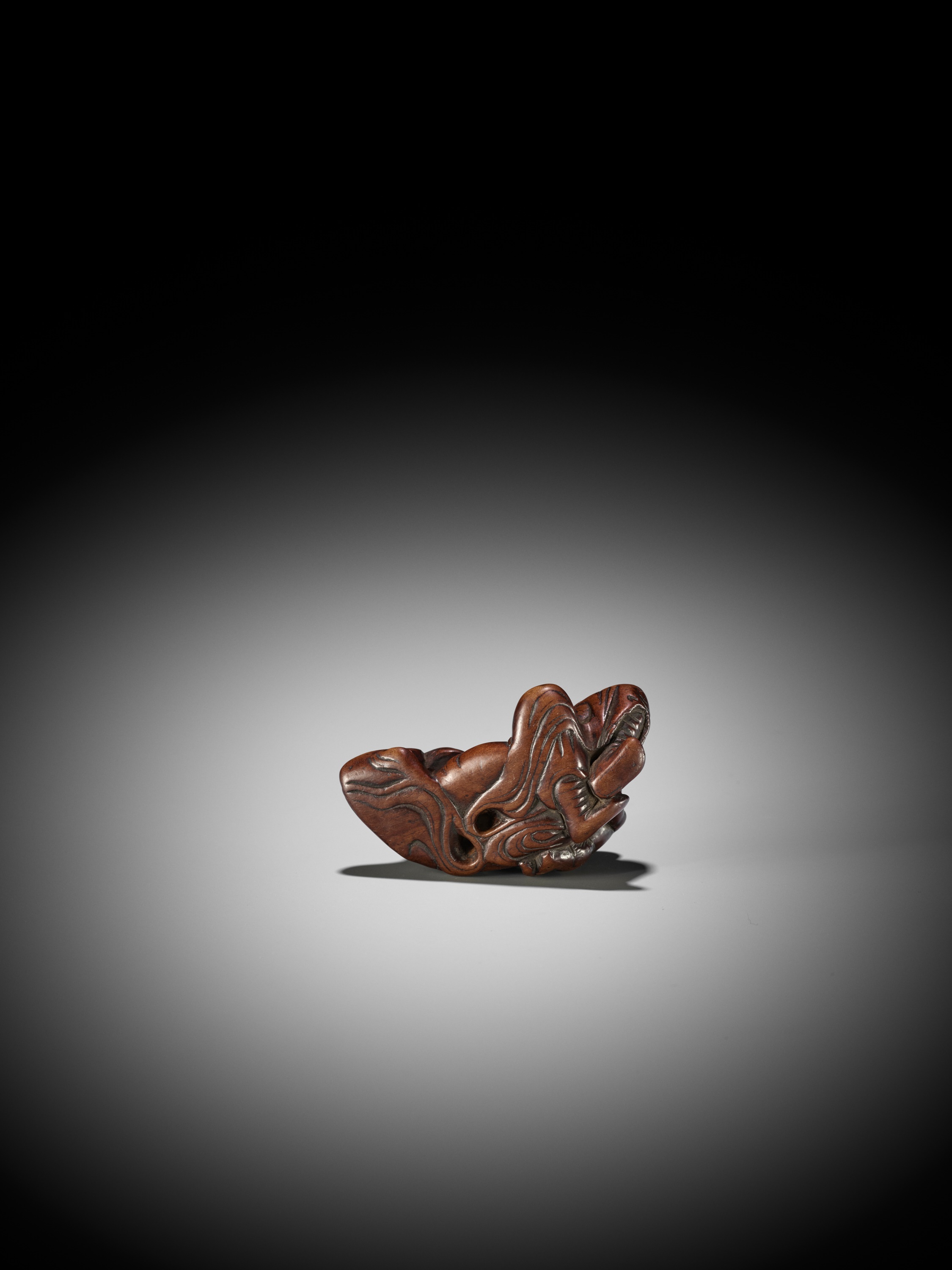 A RARE WOOD MITATE NETSUKE OF SHOKI AND ONI - Image 2 of 10