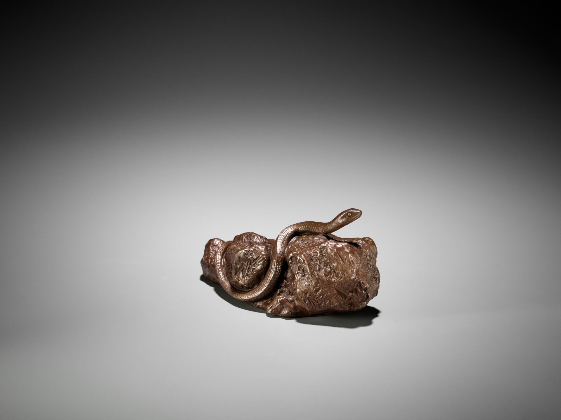 TSUDA EIJU: A BRONZE OKIMONO OF A SNAKE ON A ROCK - Image 3 of 14