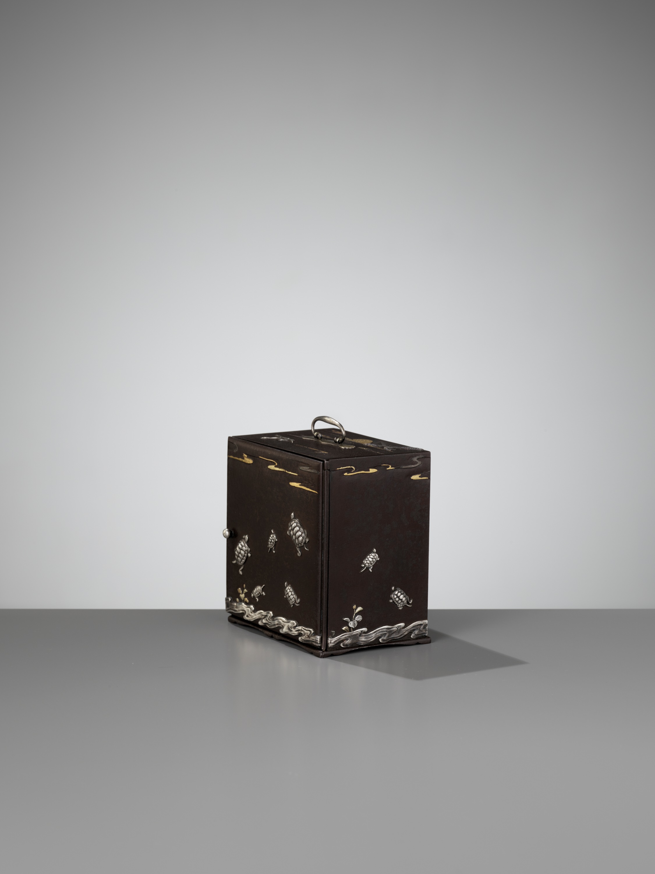 AN EXCEPTIONALLY RARE INLAID IRON MINIATURE KODANSU (CABINET) WITH TURTLES AND CRANES - Image 2 of 12