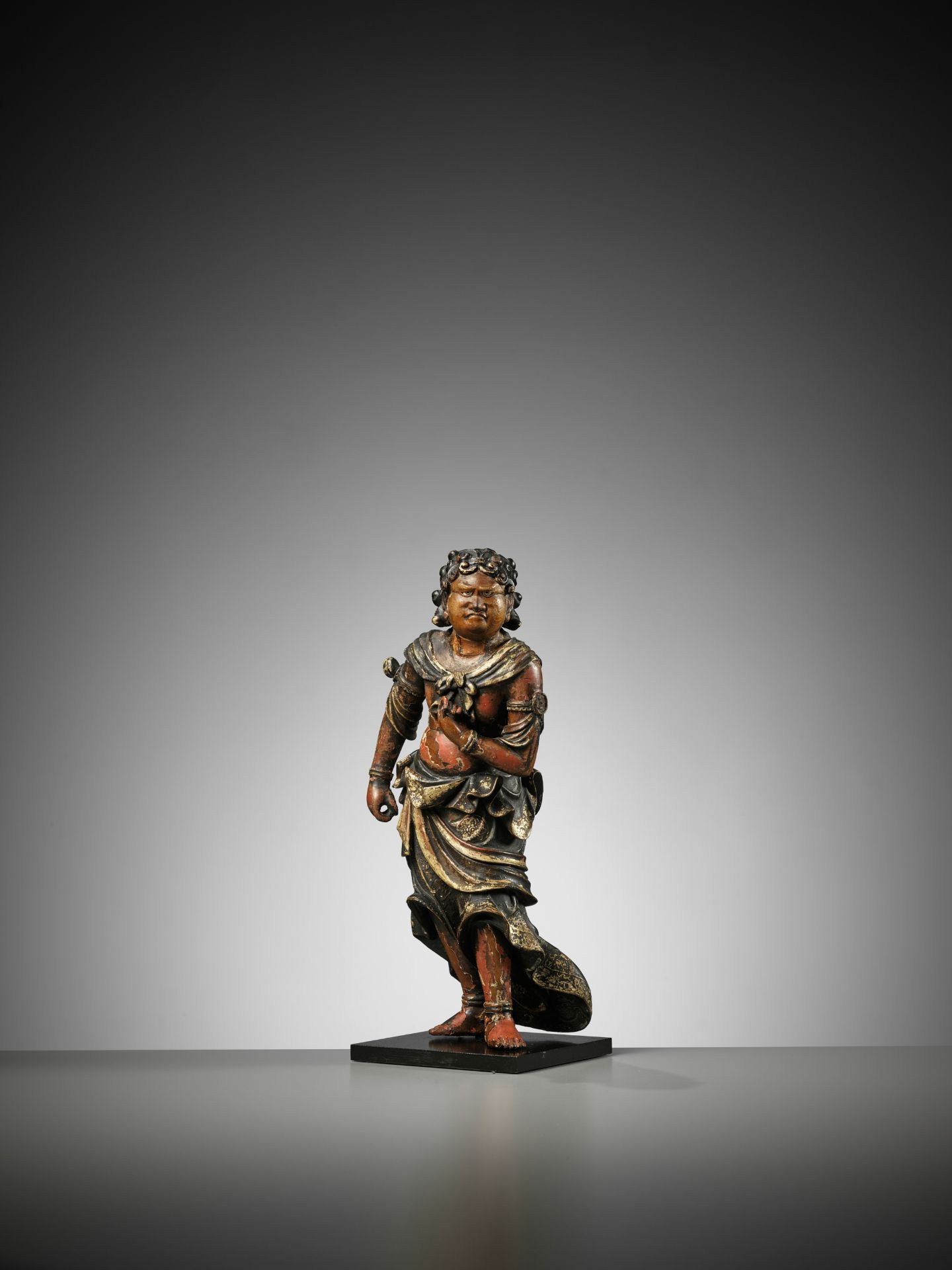 A POLYCHROME WOOD FIGURE OF SEITAKA DOJI - Image 6 of 14