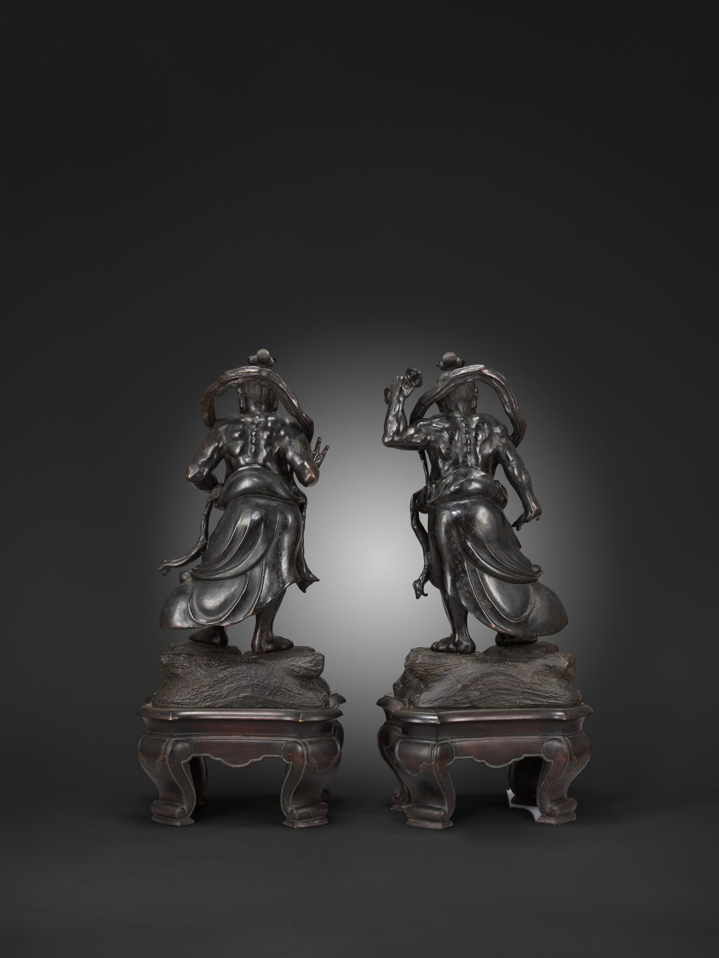 A PAIR OF MONUMENTAL BRONZE NIO GUARDIANS, DATED 1783 BY INSCRIPTION - Image 12 of 13