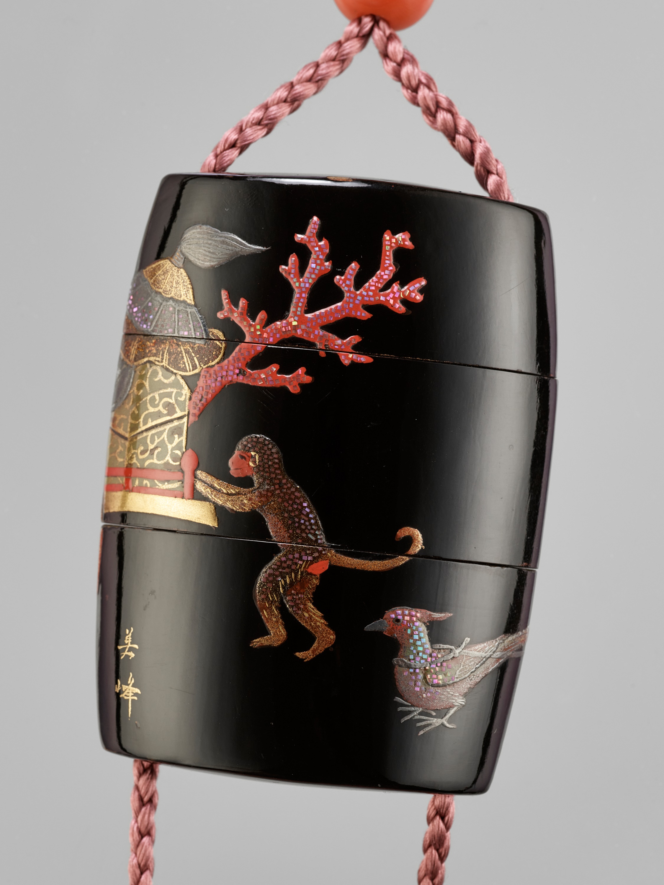 BIHO: A LACQUER TWO-CASE INRO DEPICTING MOMOTARO WITH HIS ANIMAL COMPANIONS AND TREASURE - Image 5 of 6