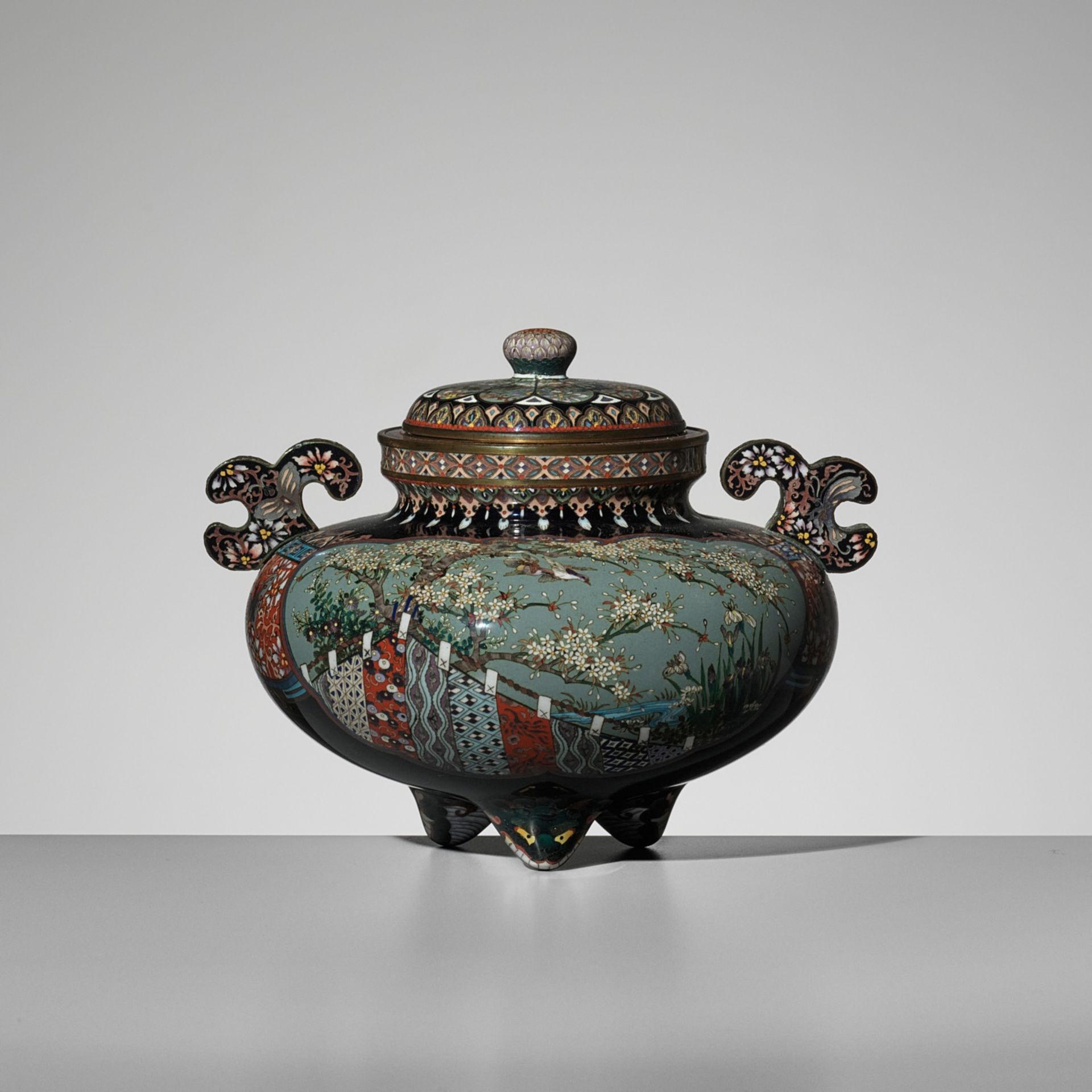 A FINE CLOISONNÃ‰ KORO (INCENSE BURNER) AND COVER, STYLE OF HAYASHI KODENJI