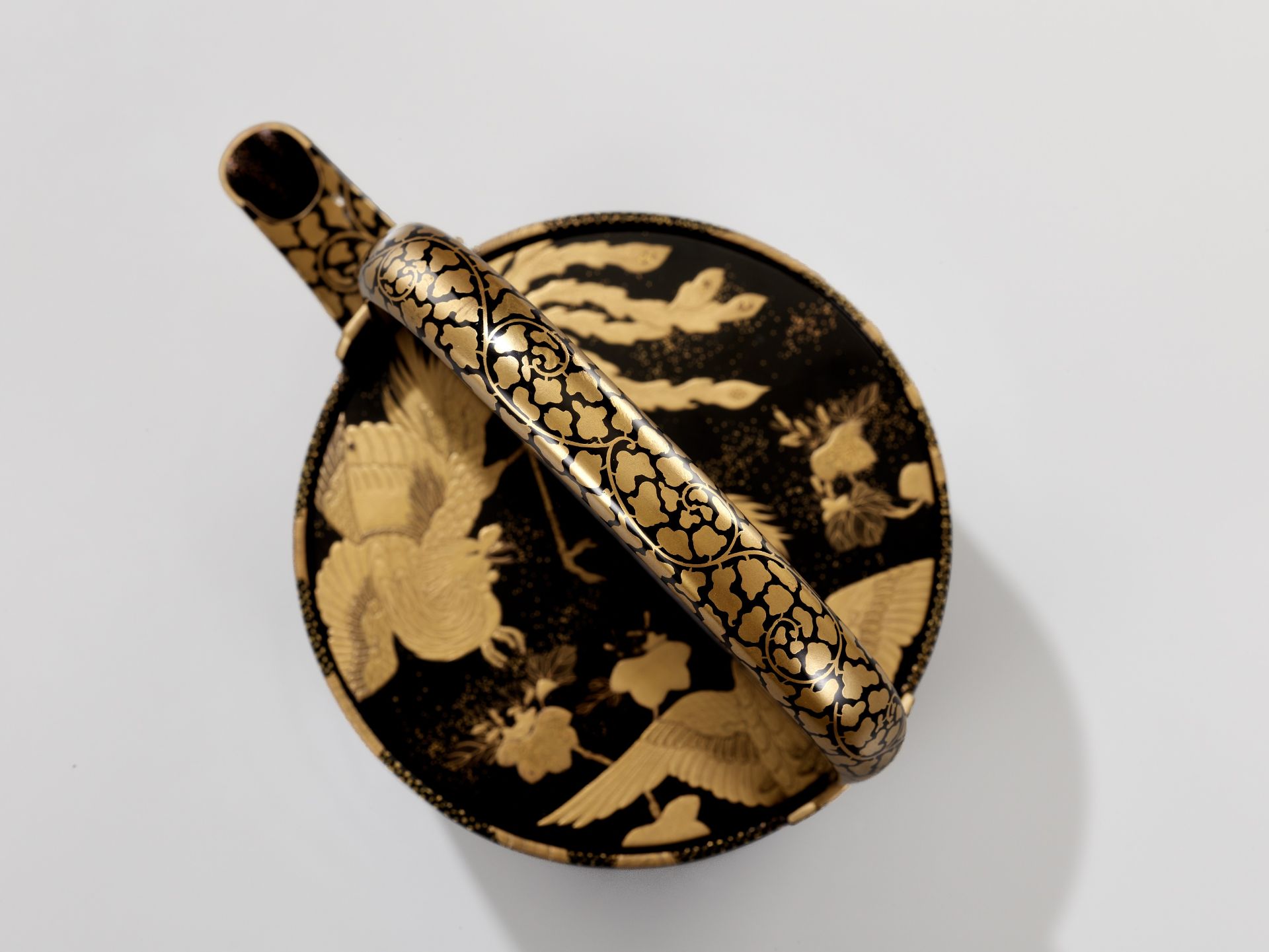 A PAIR OF BLACK AND GOLD LACQUER CHOSHI (SAKE EWERS) AND COVERS - Image 3 of 11