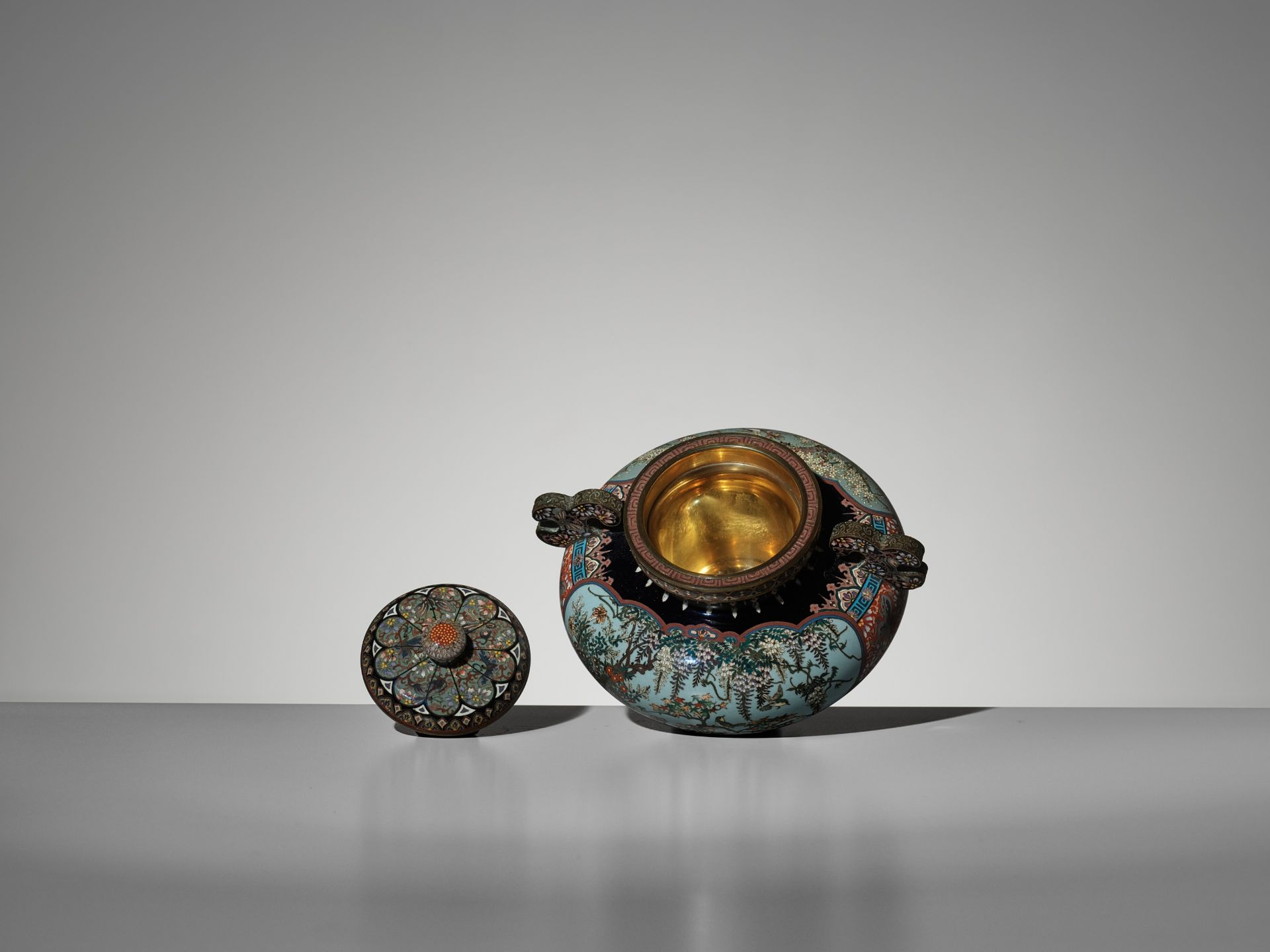 A FINE CLOISONNÃ‰ KORO (INCENSE BURNER) AND COVER, STYLE OF HAYASHI KODENJI - Image 10 of 11