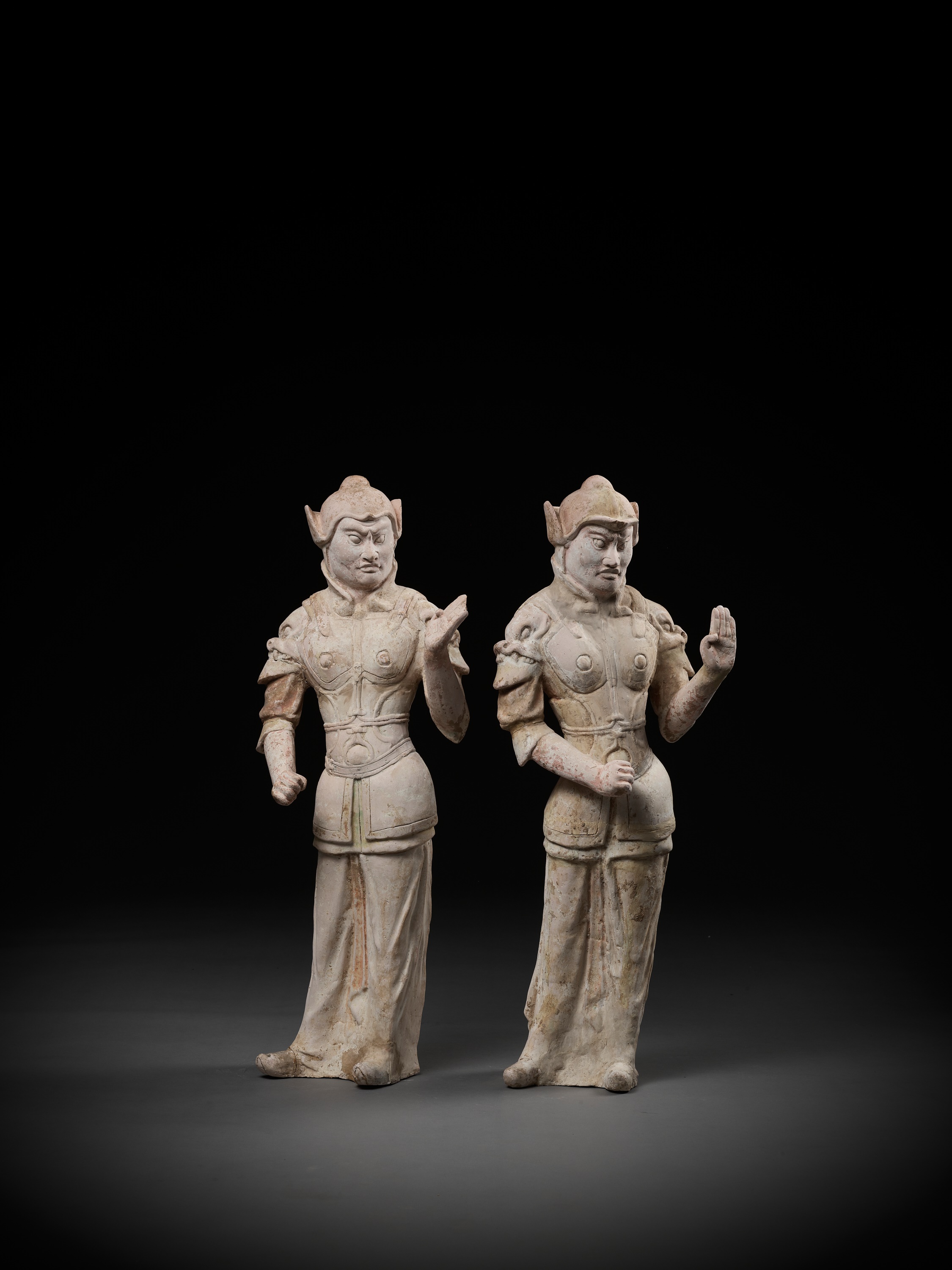 A PAIR OF LARGE POTTERY GUARDIAN FIGURES, WUSHIYONG, TANG DYNASTY - Image 3 of 12