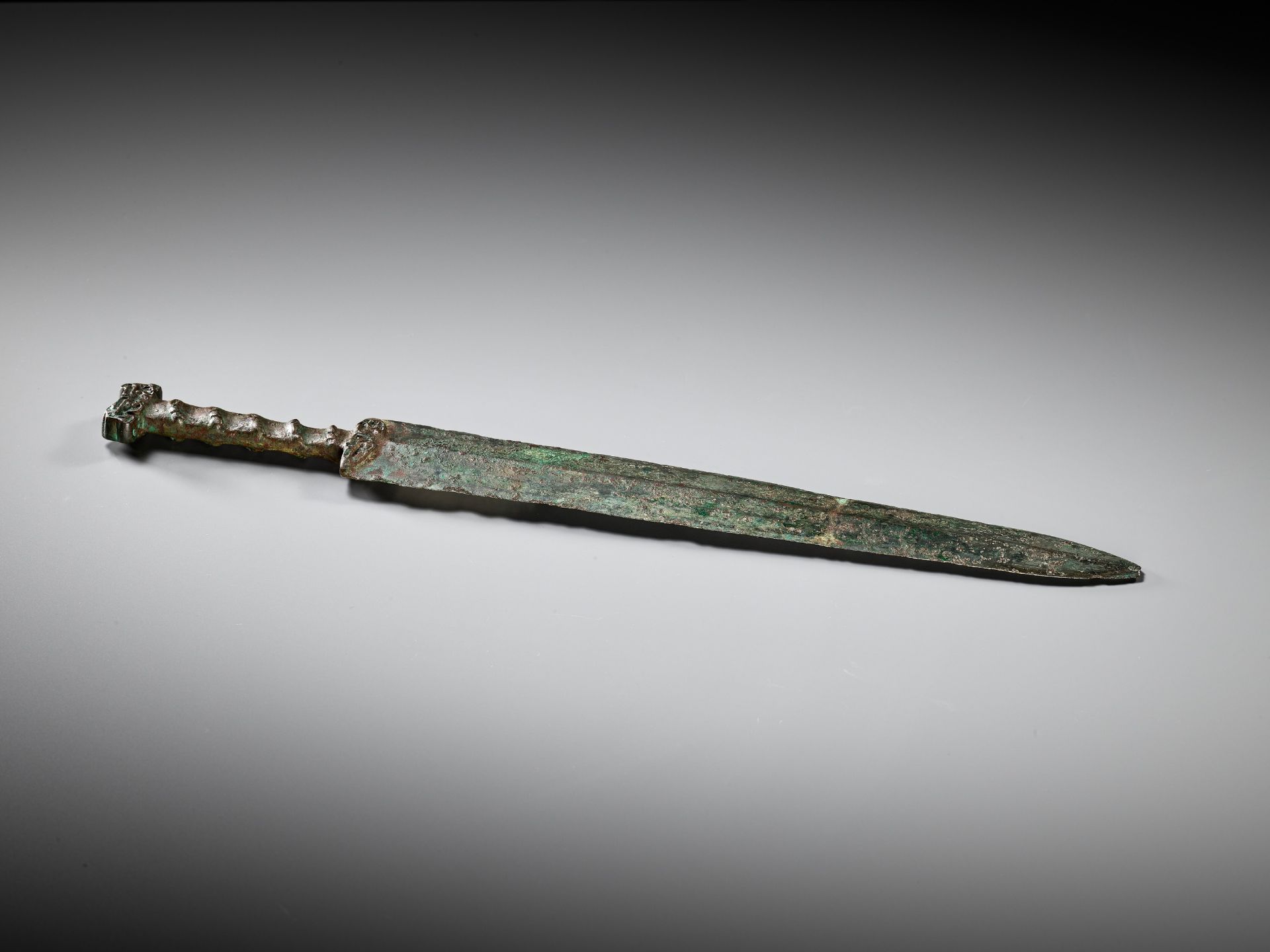 A RARE BRONZE SWORD, JIAN, WARRING STATES PERIOD - Image 9 of 14