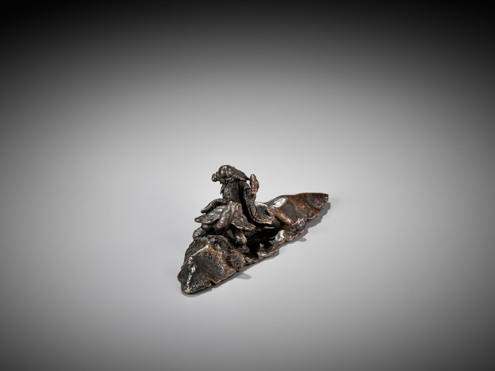 A BRONZE 'IMMORTAL AND BLACK TORTOISE' WEIGHT, MING DYNASTY - Image 12 of 13