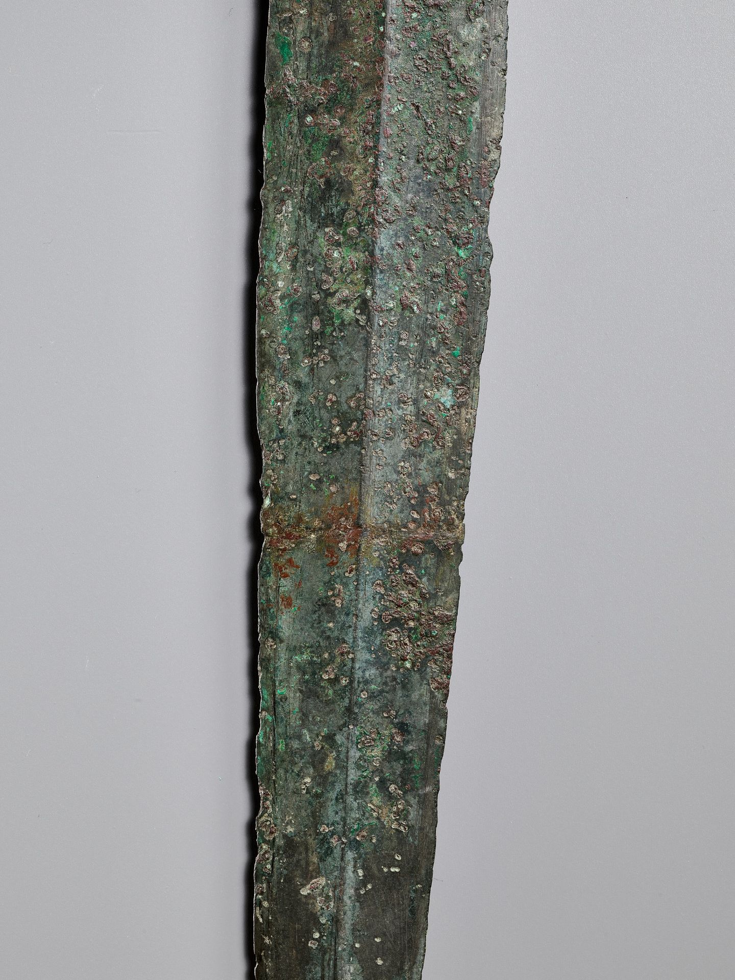 A RARE BRONZE SWORD, JIAN, WARRING STATES PERIOD - Image 14 of 14