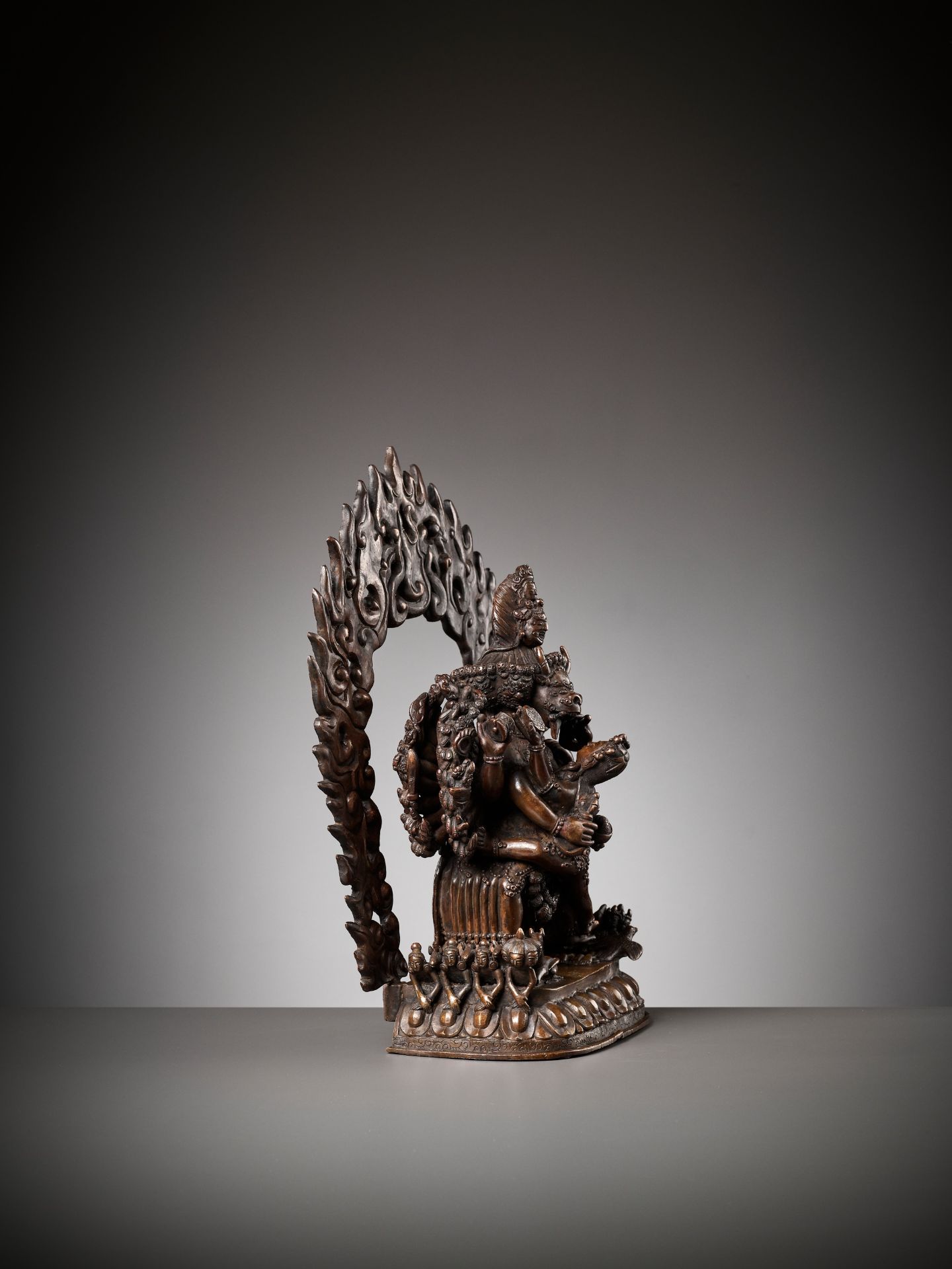 A LARGE BRONZE FIGURE OF VAJRABHAIRAVA, GELUG SCHOOL - Image 9 of 11