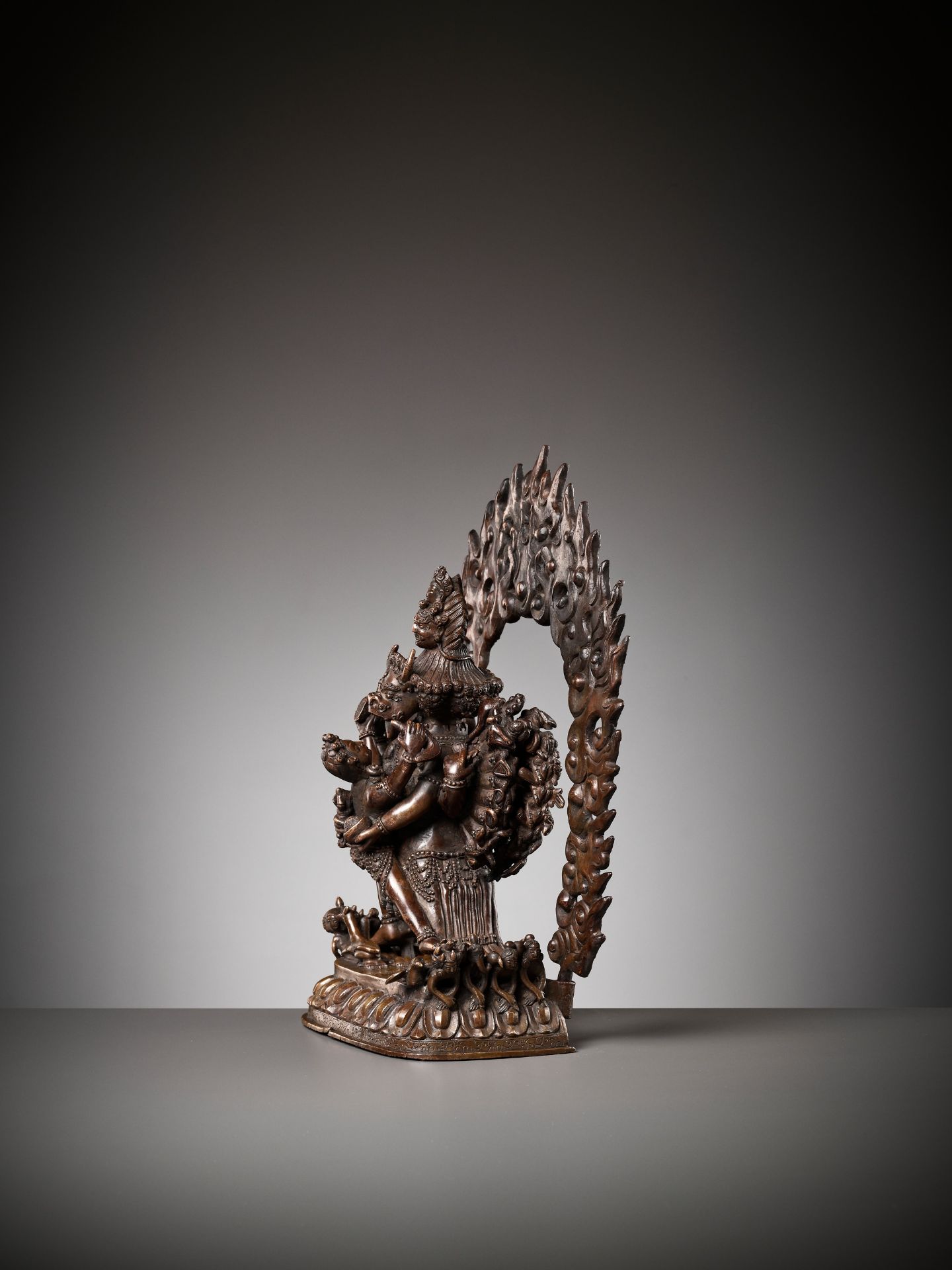 A LARGE BRONZE FIGURE OF VAJRABHAIRAVA, GELUG SCHOOL - Image 7 of 11