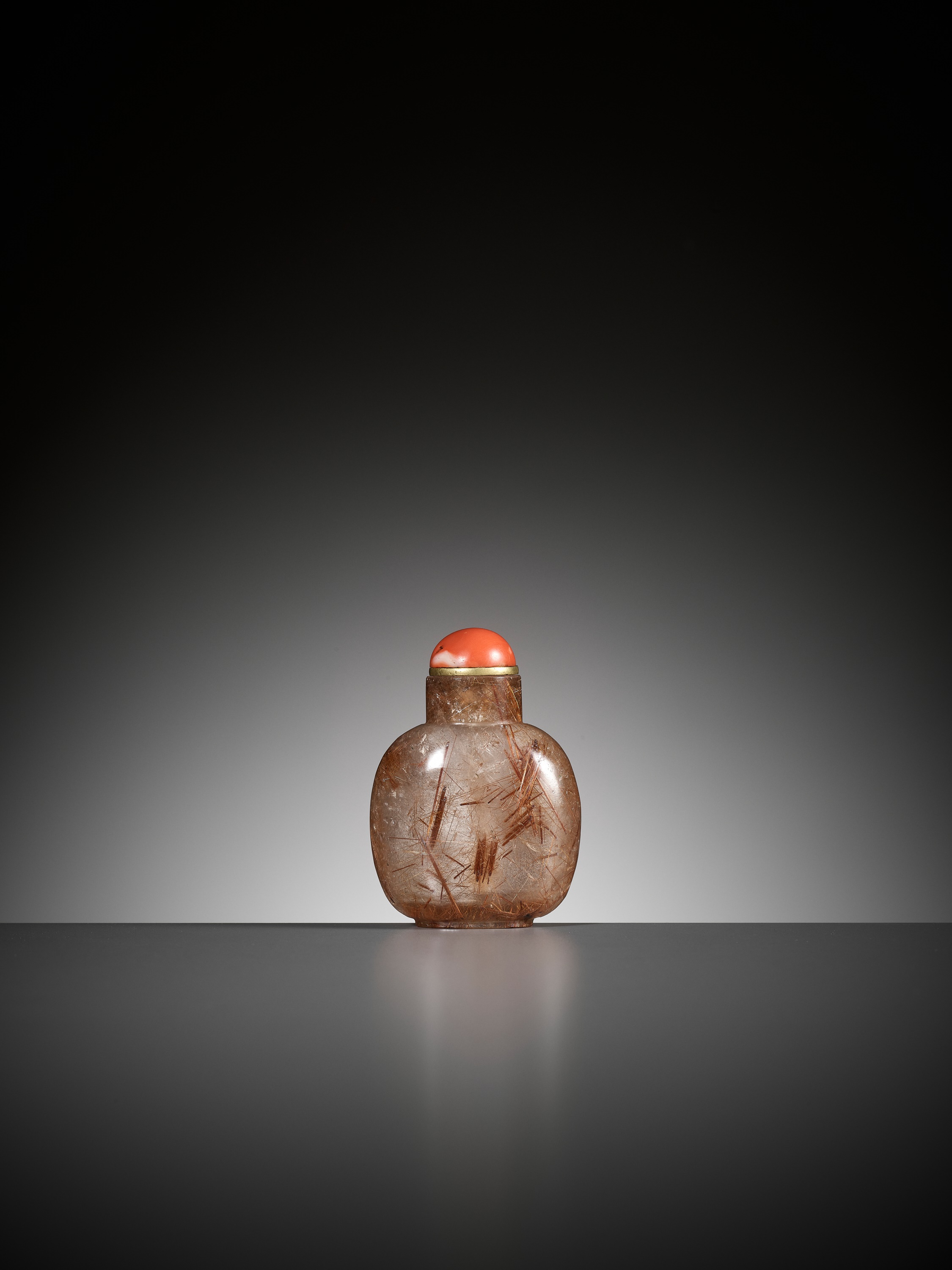 A HAIR CRYSTAL SNUFF BOTTLE, QING DYNASTY - Image 2 of 7