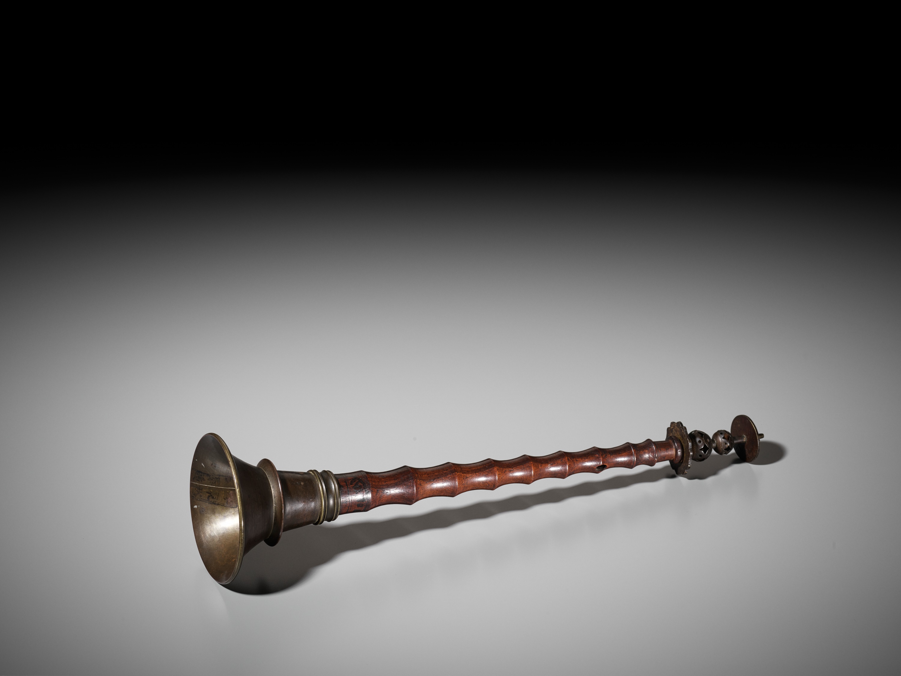 A BRASS AND WOOD OBOE, HAIDI, 18TH-19TH CENTURY - Image 7 of 9