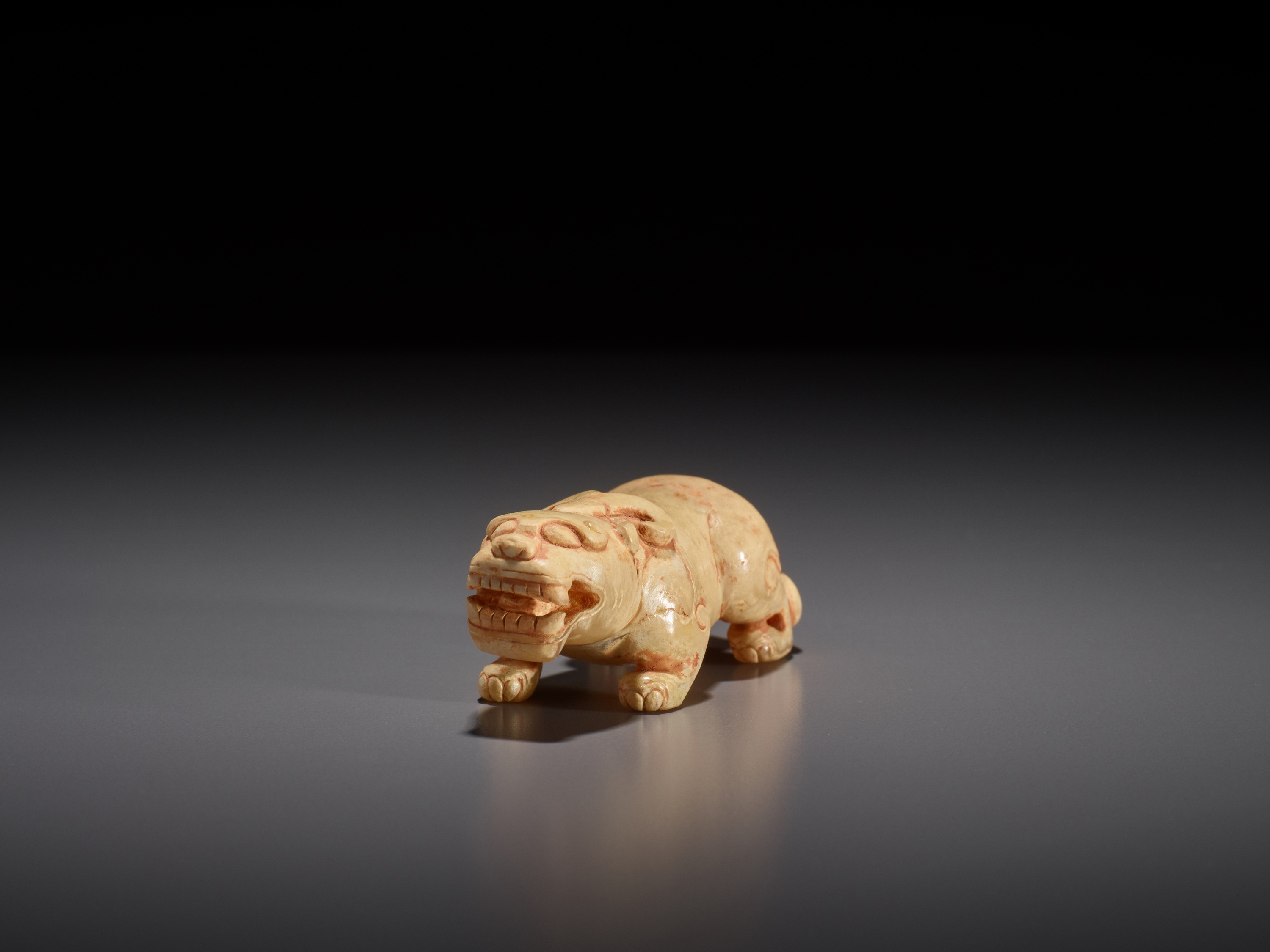 A SMALL JADE FIGURE OF A BIXIE, SIX DYNASTIES - Image 9 of 9