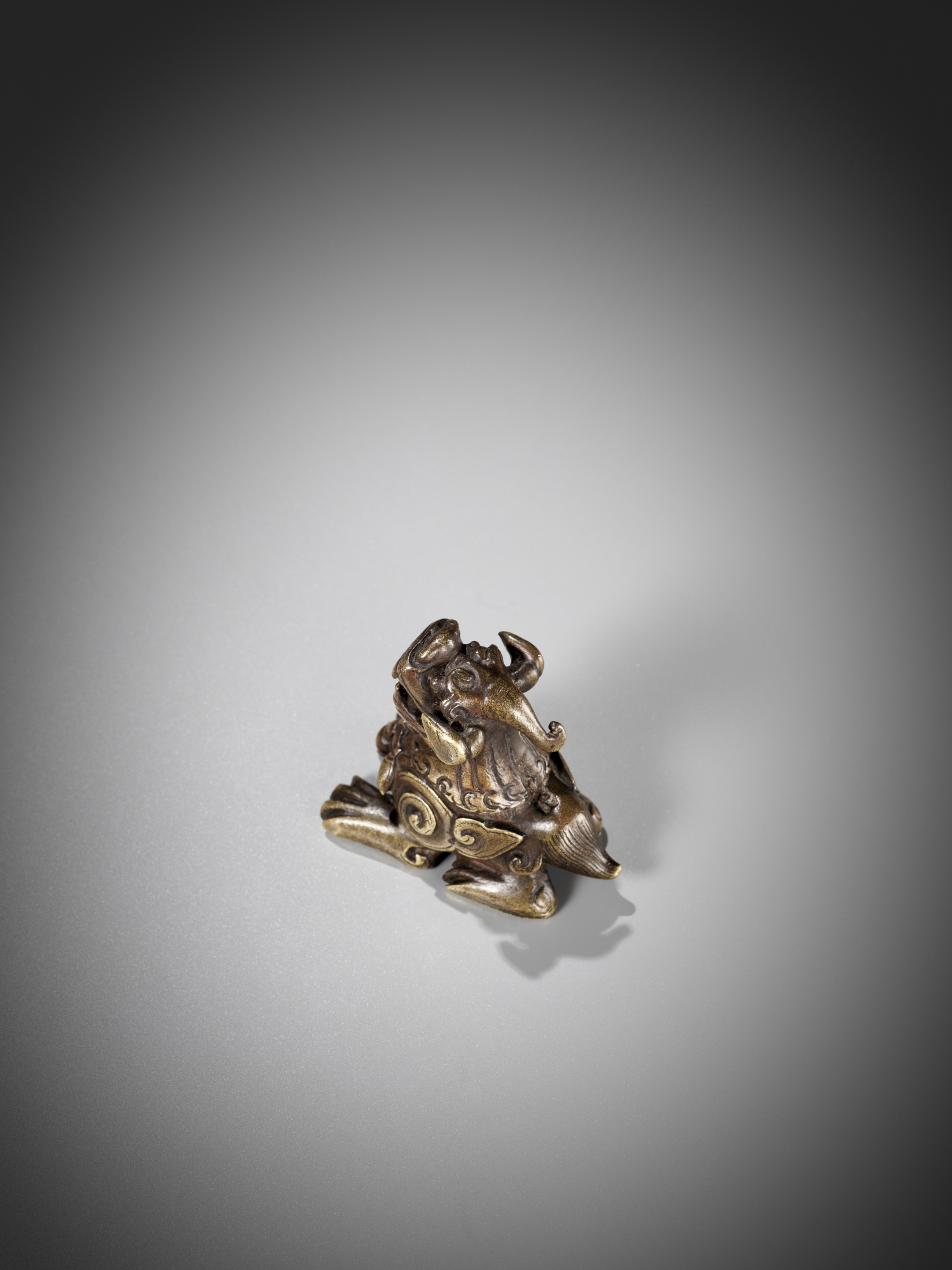 A BRONZE 'LUDUAN' WEIGHT, 17TH CENTURY - Image 13 of 13