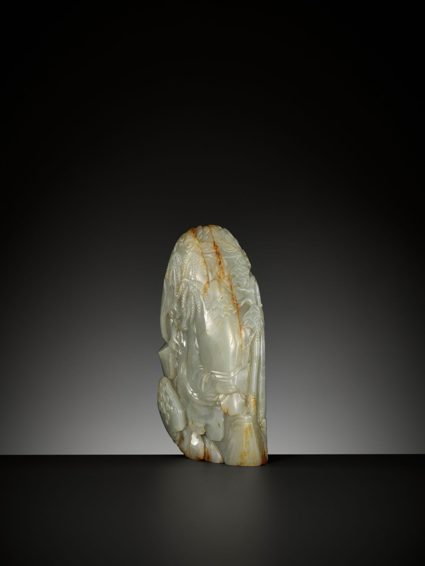 A CELADON AND RUSSET JADE 'DEER AND CRANE' BOULDER, 18TH CENTURY - Bild 12 aus 15