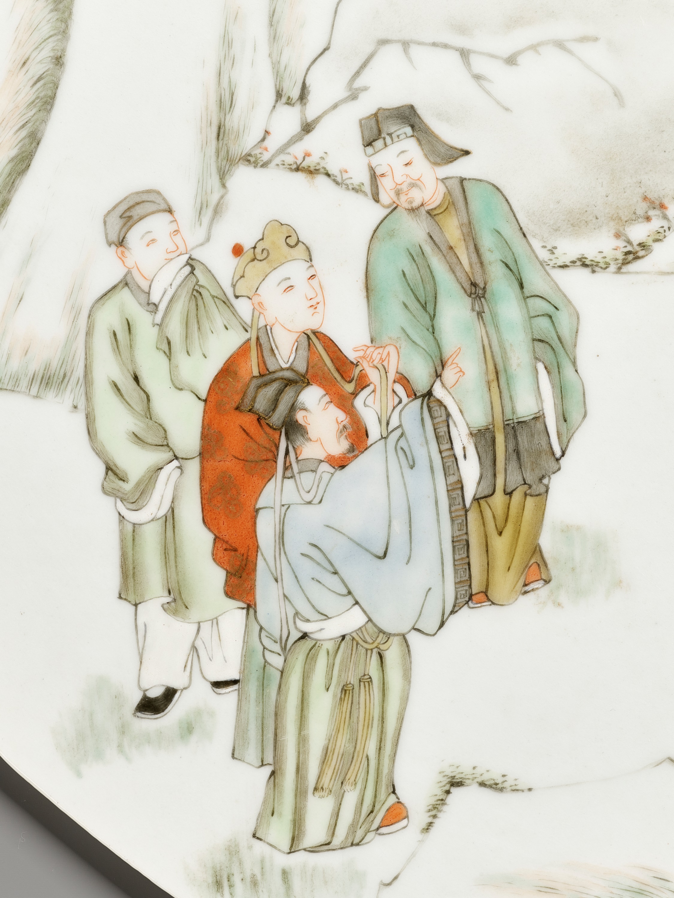 A FINELY DETAILED 'JOURNEY TO THE WEST' FAMILLE ROSE PORCELAIN PLAQUE, QING DYNASTY - Image 3 of 7