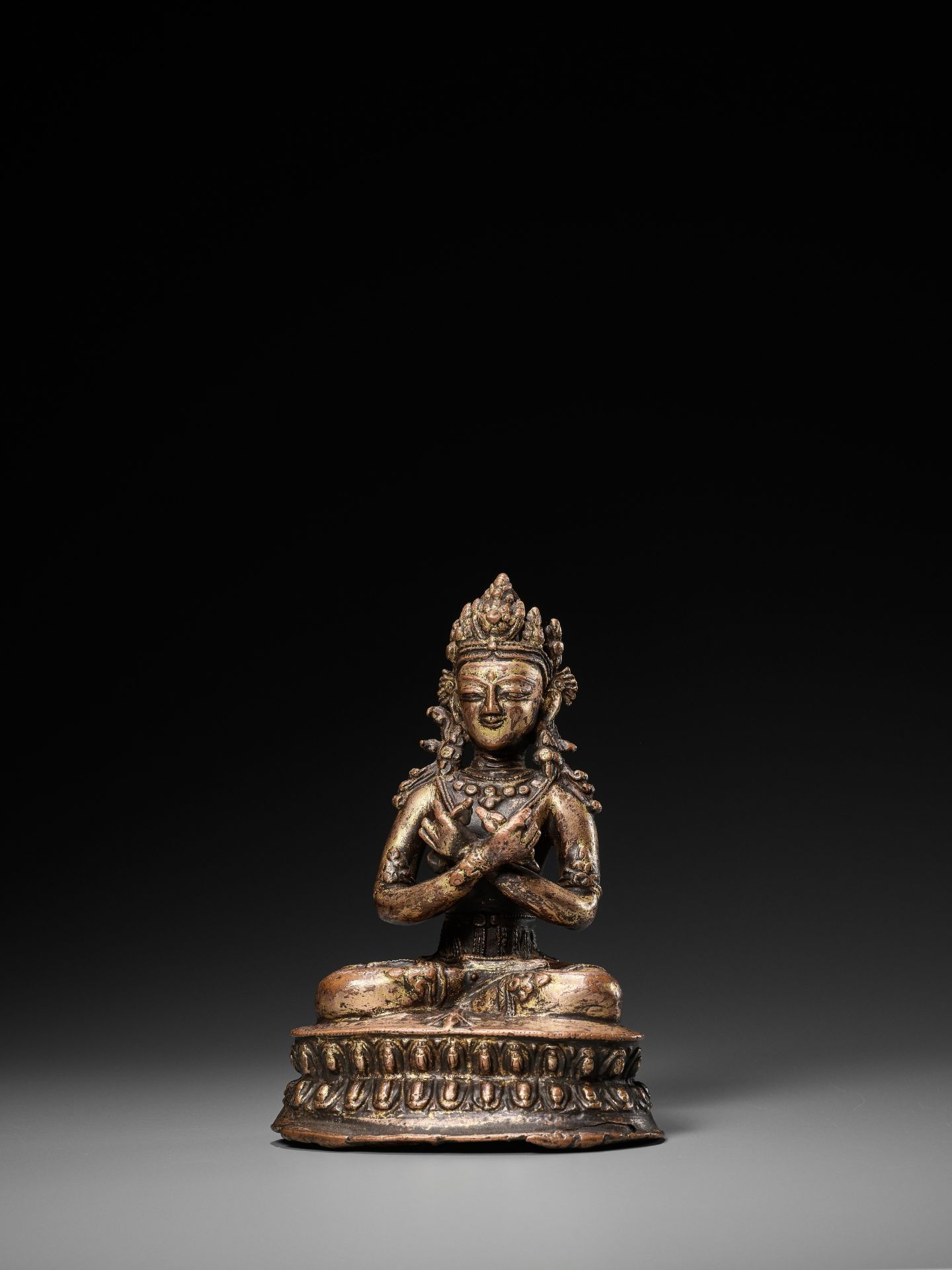 A GILT COPPER-ALLOY FIGURE OF VAJRADHARA, 15th-16TH CENTURY OR EARLIER - Image 3 of 13