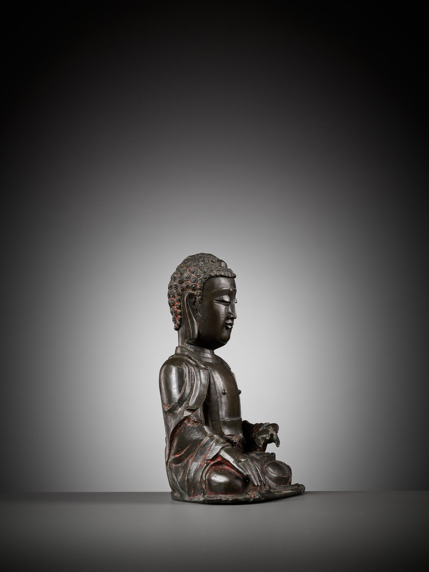 A BRONZE FIGURE OF BUDDHA SHAKYAMUNI, MING DYNASTY - Image 9 of 12