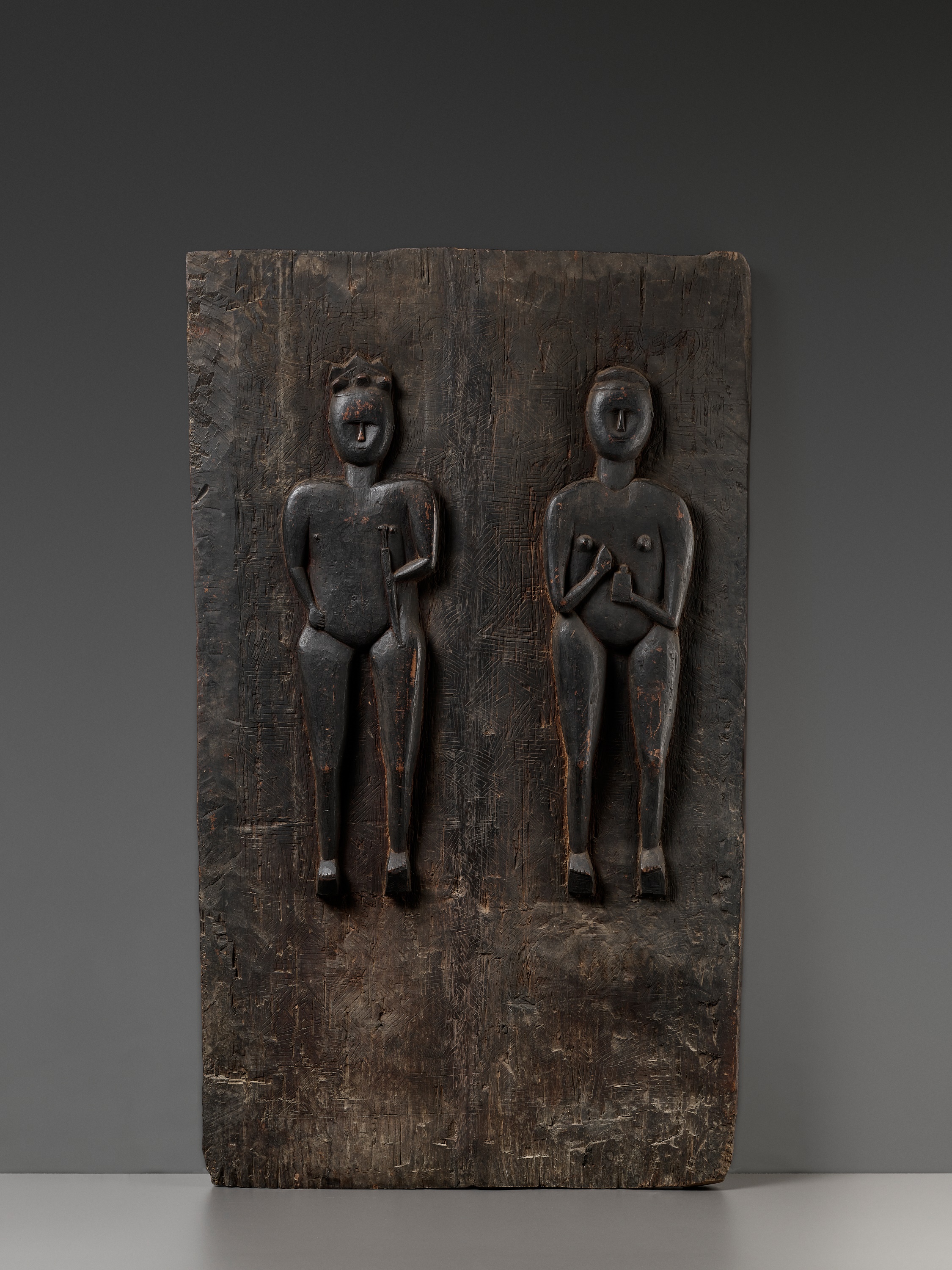 A RARE AND LARGE CARVED HARDWOOD 'MALE AND FEMALE' DOOR, ODA MATAN - Image 7 of 9