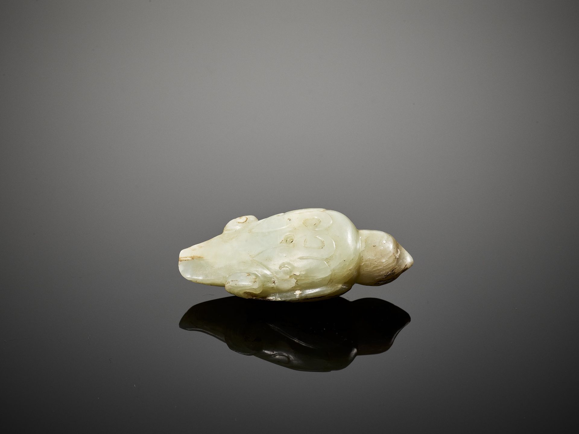 A CELADON JADE 'BIRD' PENDANT, SONG DYNASTY - Image 10 of 11