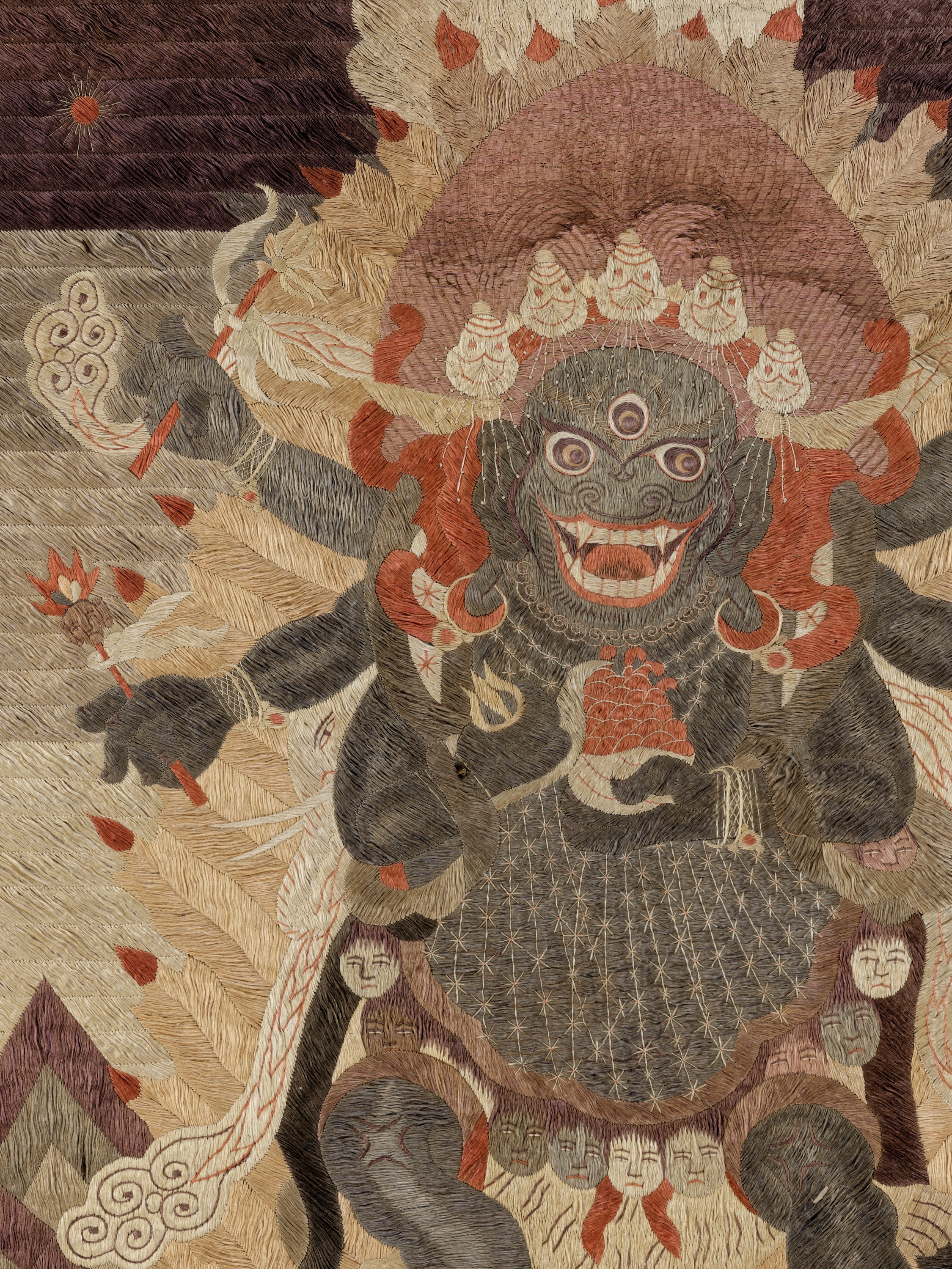 AN IMPRESSIVE SILK EMBROIDERED THANGKA OF MAHAKALA - Image 3 of 6