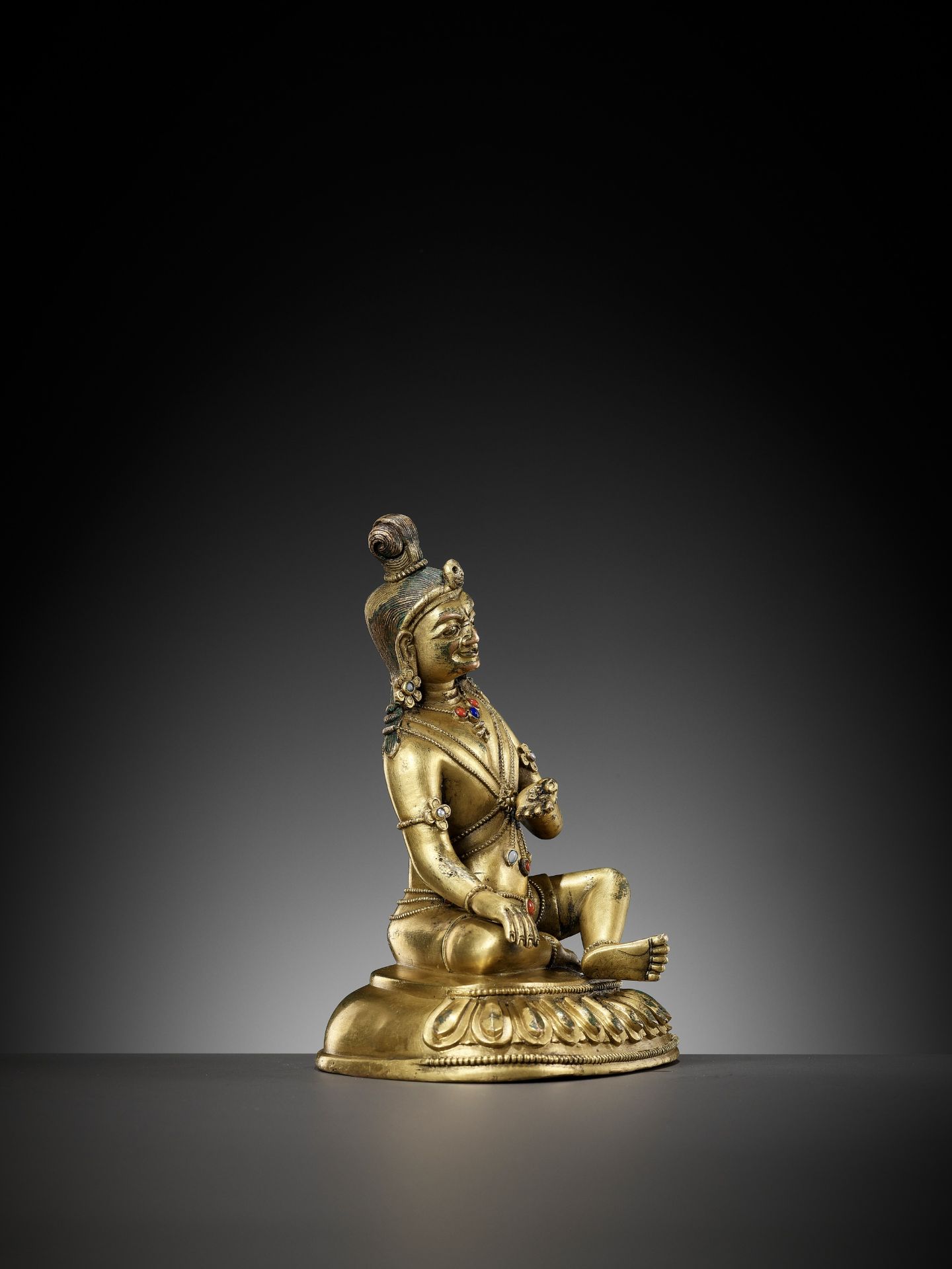 A BRONZE FIGURE OF A MAHASIDDHA - Image 10 of 12