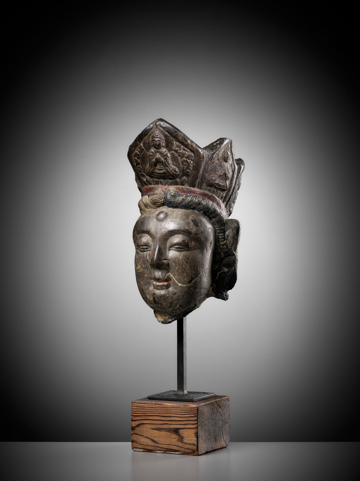 A MAGNIFICENT LIMESTONE HEAD OF GUANYIN, YUAN TO MING DYNASTY - Image 8 of 12