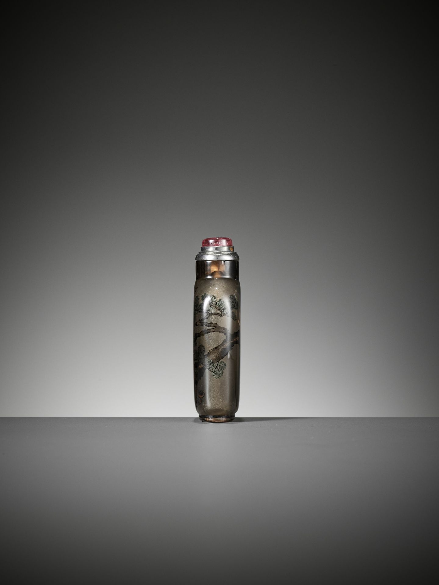 AN INSIDE-PAINTED 'HAWK AND MOON' SMOKY CRYSTAL SNUFF BOTTLE, BY YE ZHONGSAN, DATED 1935 - Image 6 of 10