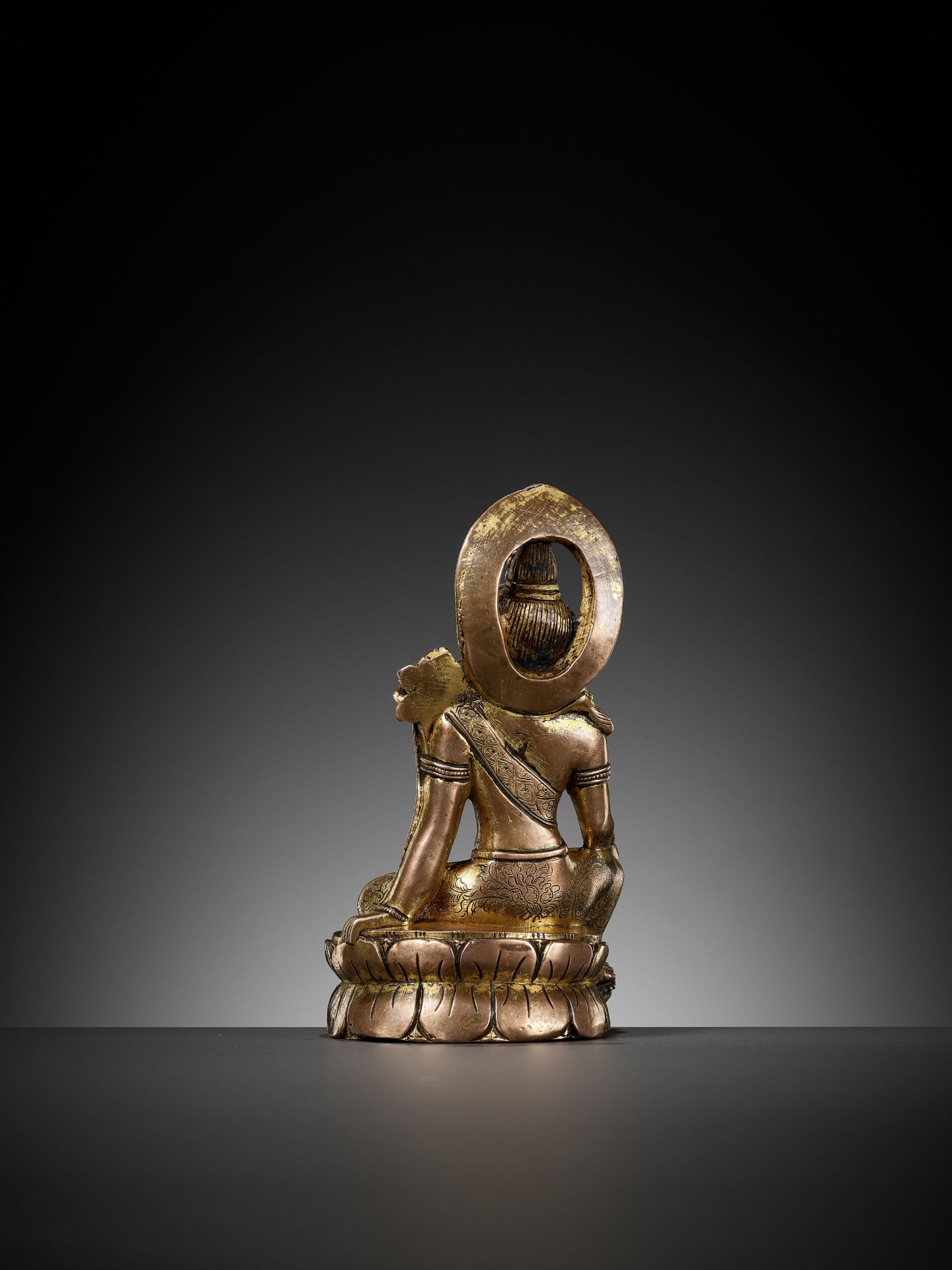 A GILT COPPER ALLOY FIGURE OF PADMAPANI, LICCHAVI REVIVAL - Image 10 of 14