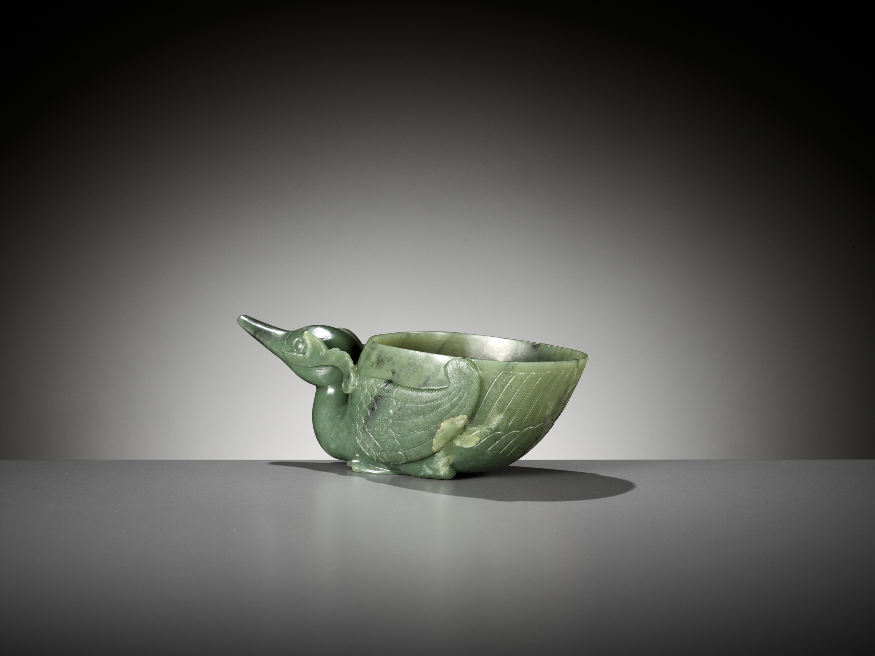 A SPINACH GREEN JADE 'DUCK' LIBATION CUP, QING DYNASTY - Image 3 of 9