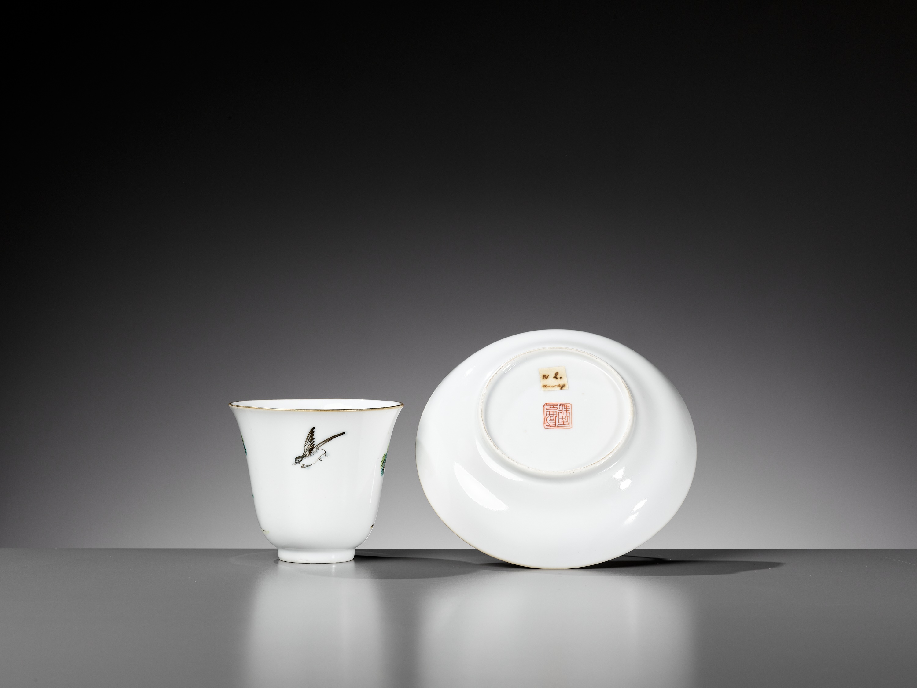 AN AUSPICIOUS 'MONKEY AND DEER' CUP AND SAUCER, XIANFENG MARK AND PERIOD - Image 7 of 7