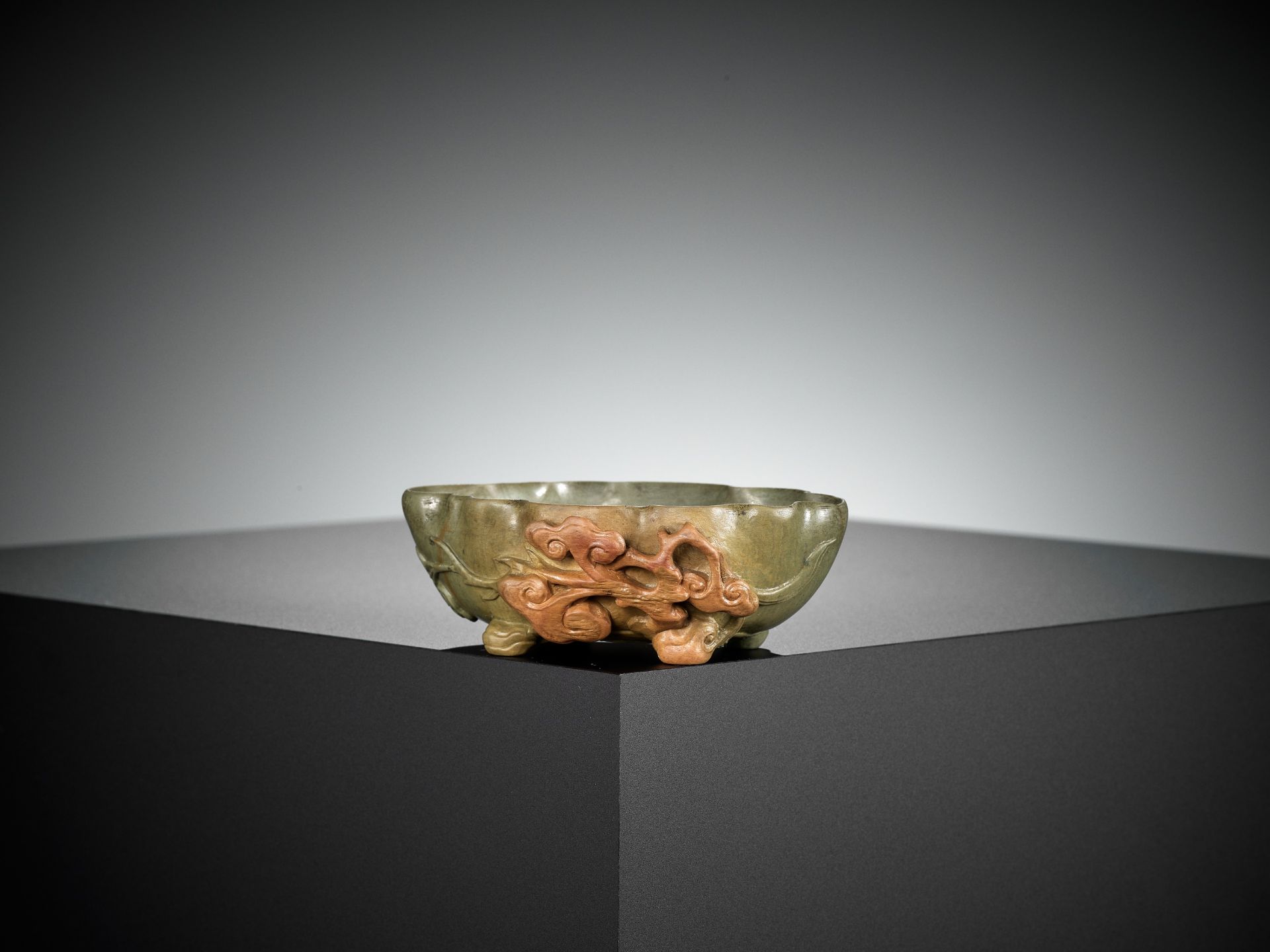 A DUAN STONE 'BAT AND LINGZHI' WASHER, QING DYNASTY - Image 5 of 13