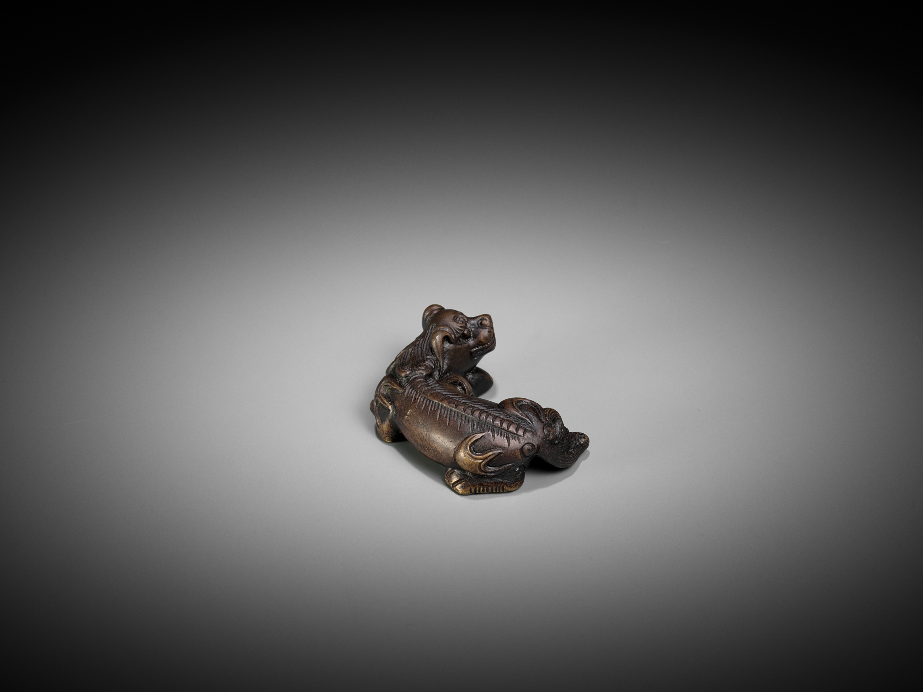 A BRONZE 'BUDDHIST LION' WEIGHT, MING DYNASTY - Image 5 of 8