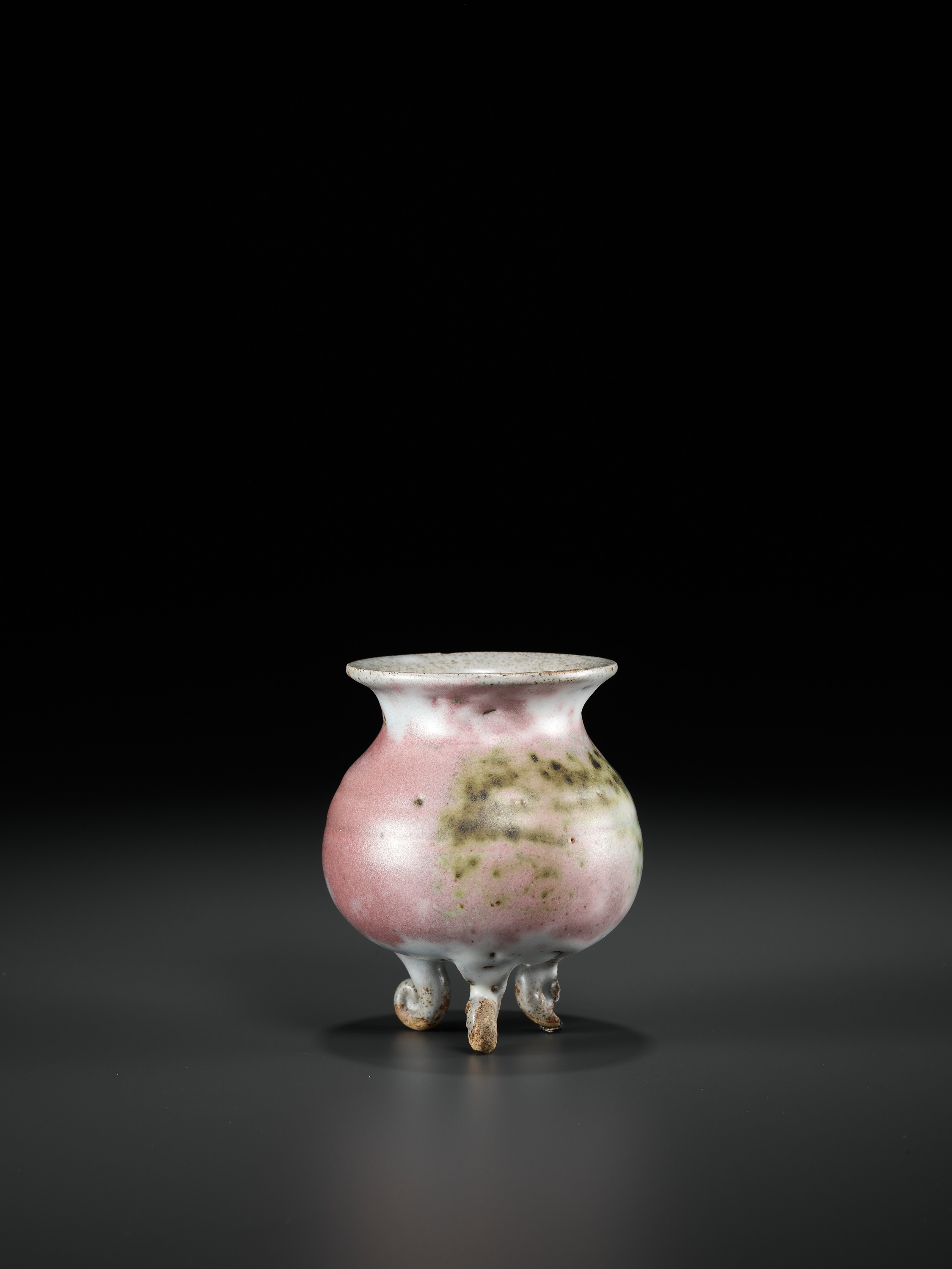 A JUN PURPLE-SPLASHED TRIPOD CENSER, NORTHERN SONG TO YUAN DYNASTY - Image 2 of 11