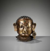 A FINELY INLAID GILT-BRONZE HEAD A BODHISATTVA, 16TH-17TH CENTURY