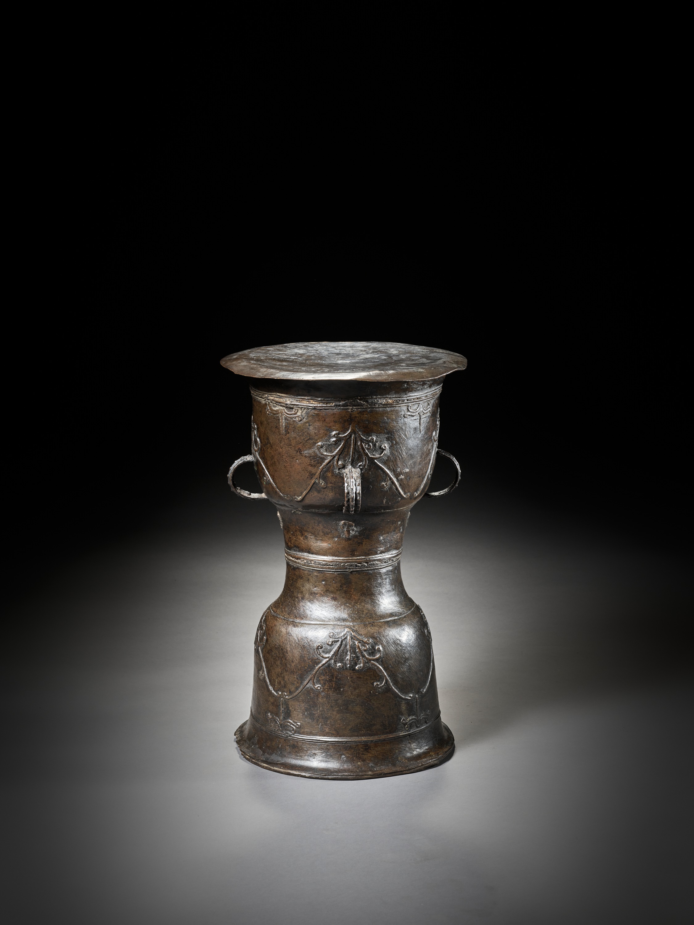 A BRONZE DRUM, MOKKO, 19TH CENTURY - Image 2 of 11