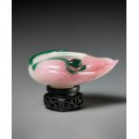 A GREEN AND PINK OVERLAY GLASS 'PEACH' BRUSHWASHER, QING DYNASTY