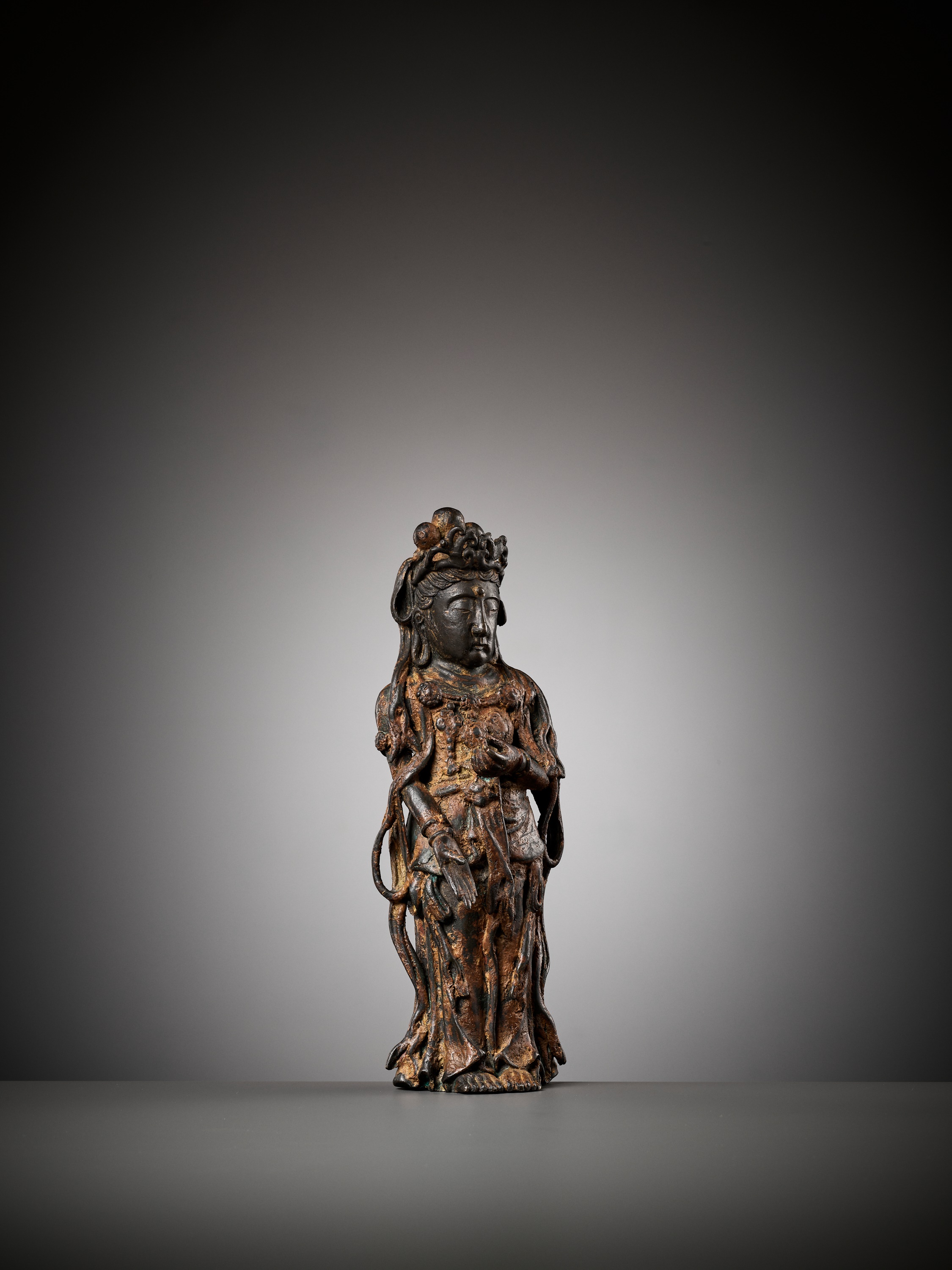 AN EXCEEDINGLY RARE BRONZE FIGURE OF GUANYIN, DALI KINGDOM, 12TH - MID-13TH CENTURY - Image 19 of 20