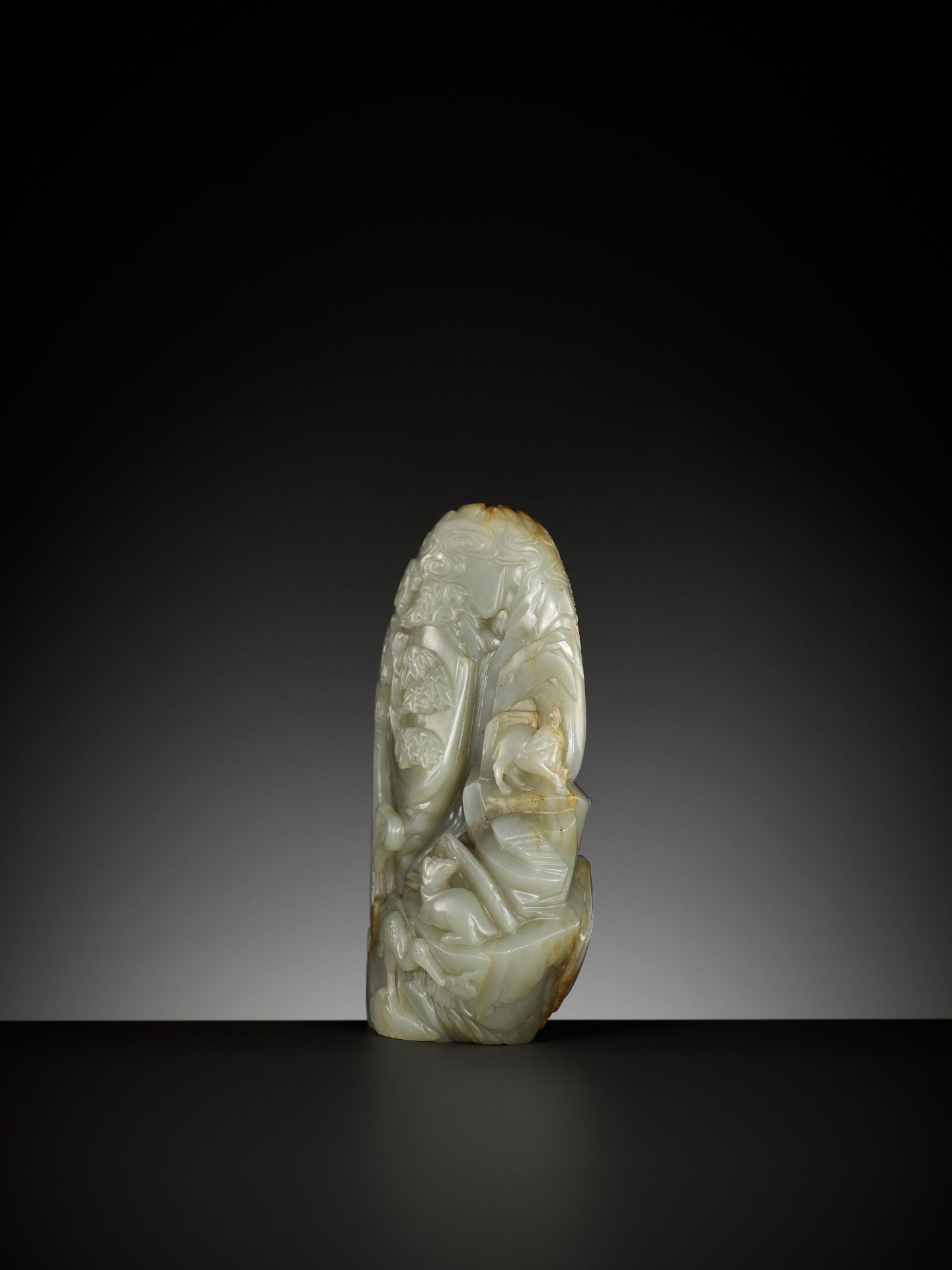 A CELADON AND RUSSET JADE 'DEER AND CRANE' BOULDER, 18TH CENTURY - Bild 11 aus 15