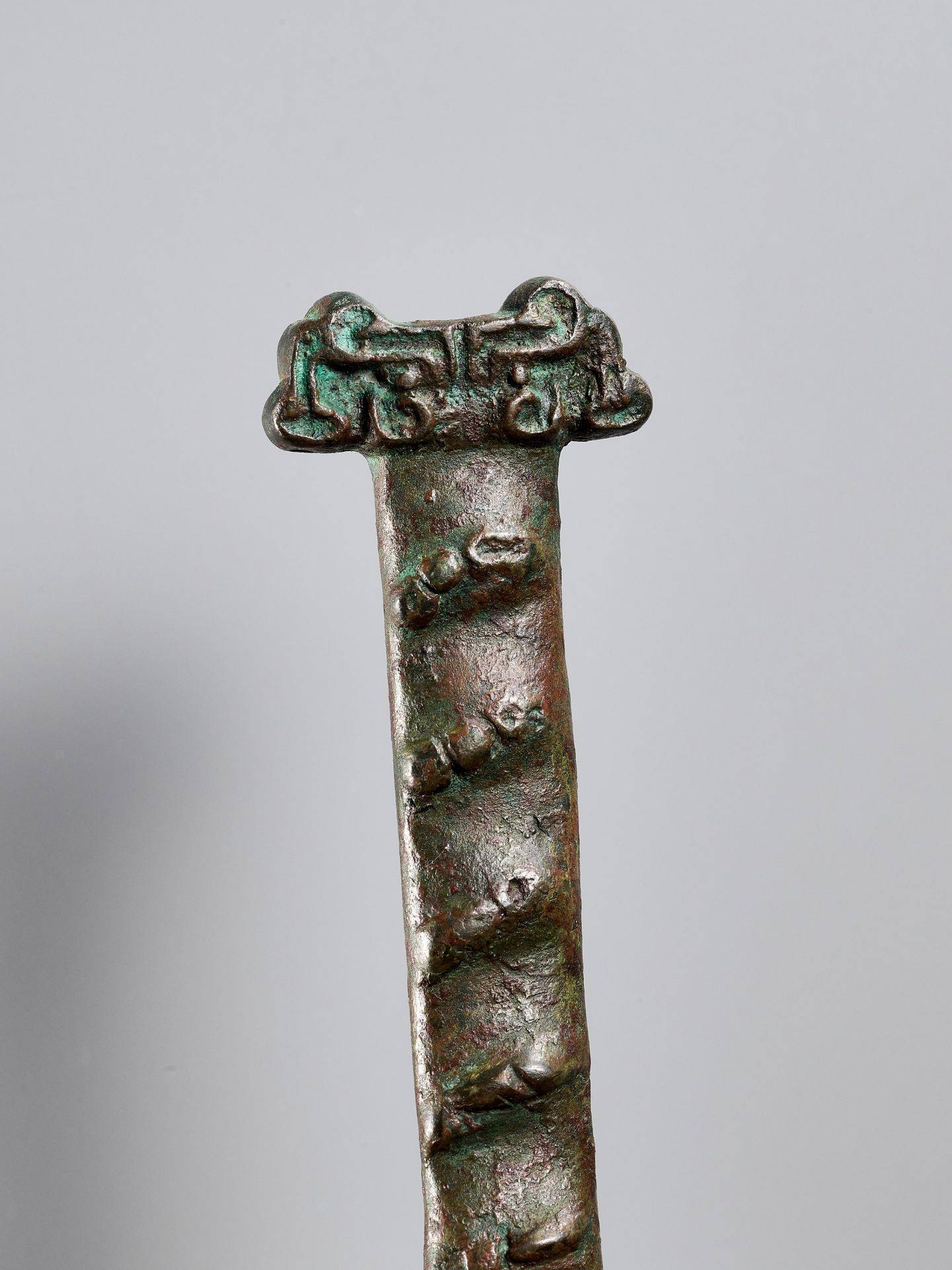 A RARE BRONZE SWORD, JIAN, WARRING STATES PERIOD - Image 7 of 14